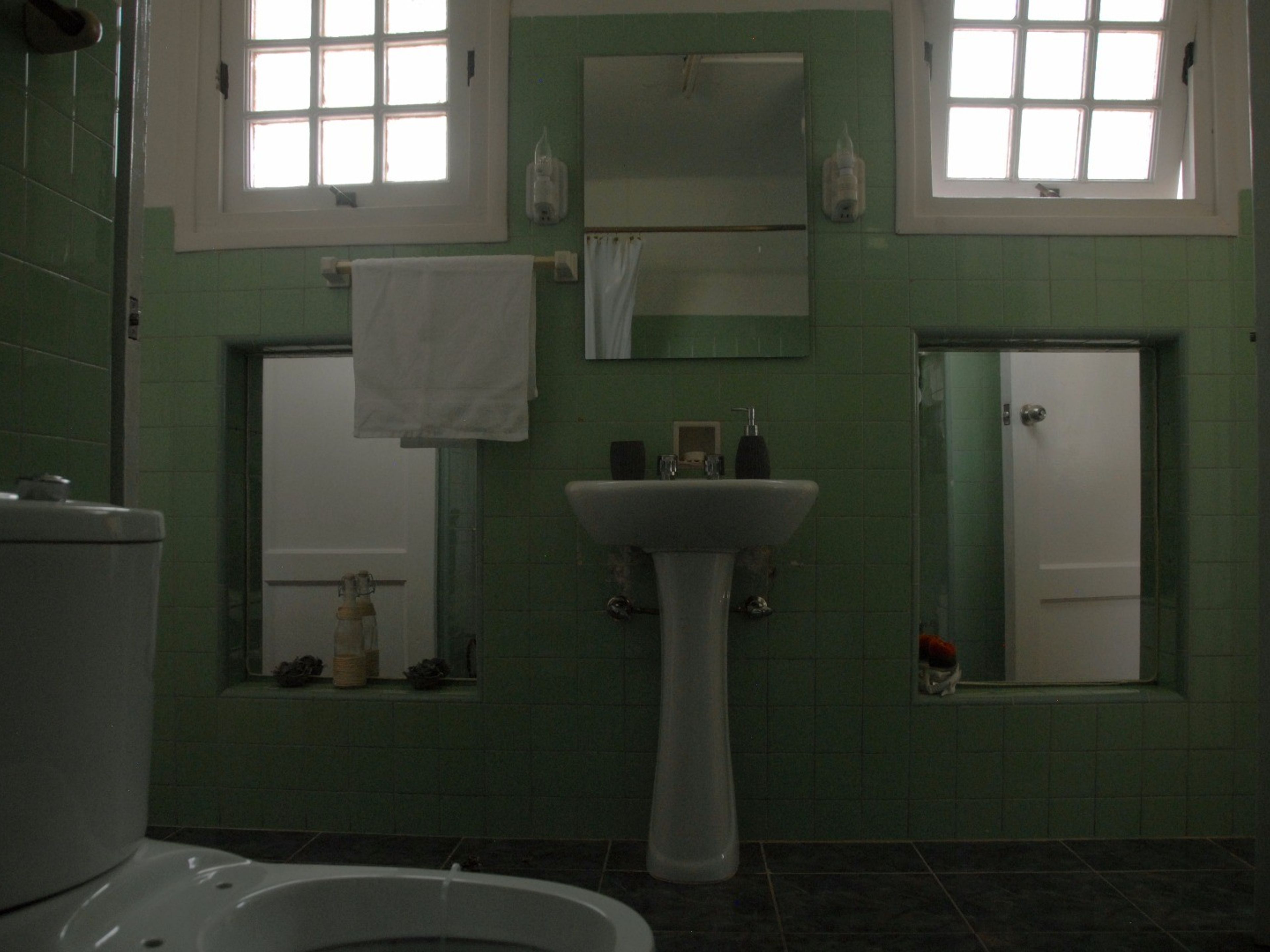 Casa Omar I, CALLE 38, No. 104Bathroom view