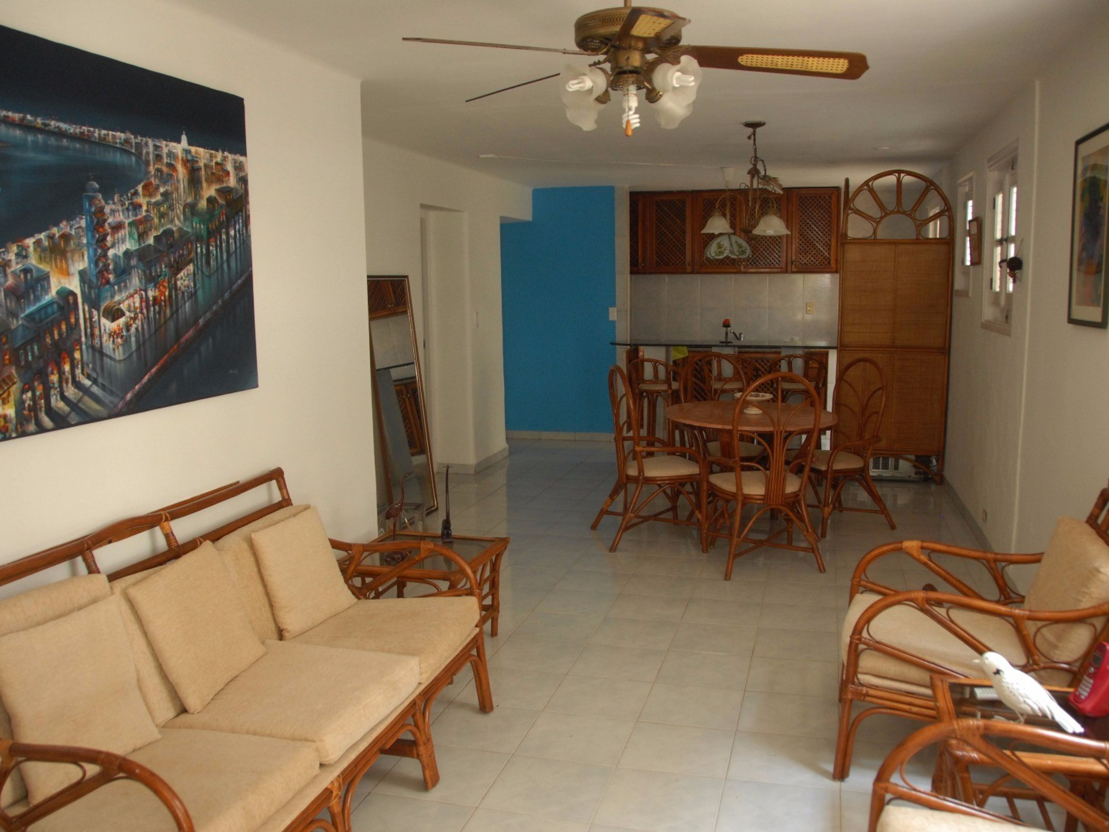 Casa Omar I, CALLE 38, No. 104Apartment's living-dinning room