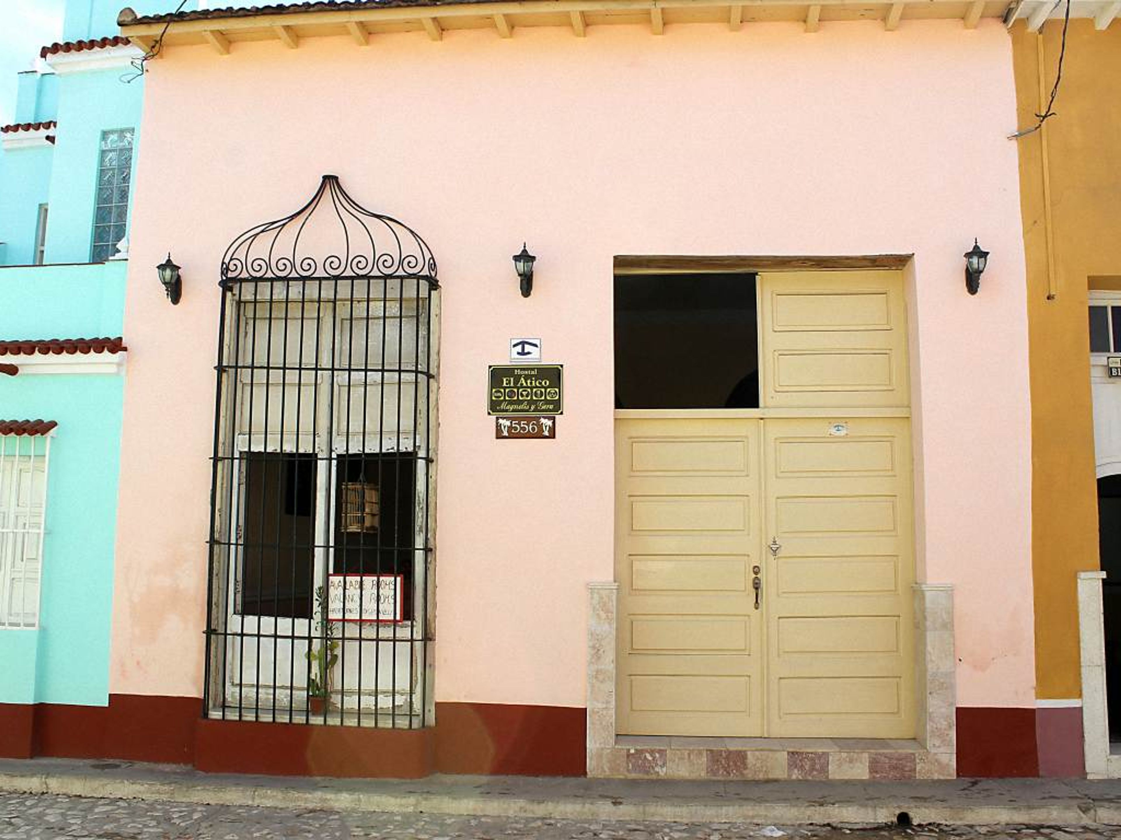 Hostal El Ático, GUTIÉRREZ (Antonio Maceo), No. 556