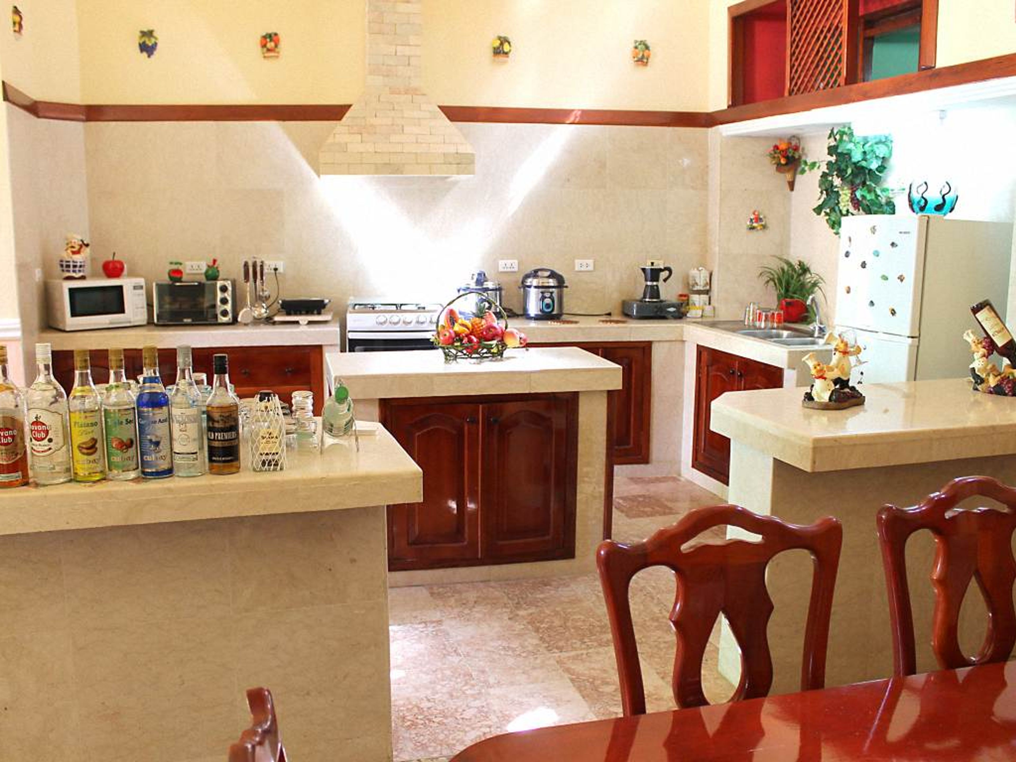 Hostal El Ático, GUTIÉRREZ (Antonio Maceo), No. 556 - House's kitchen view