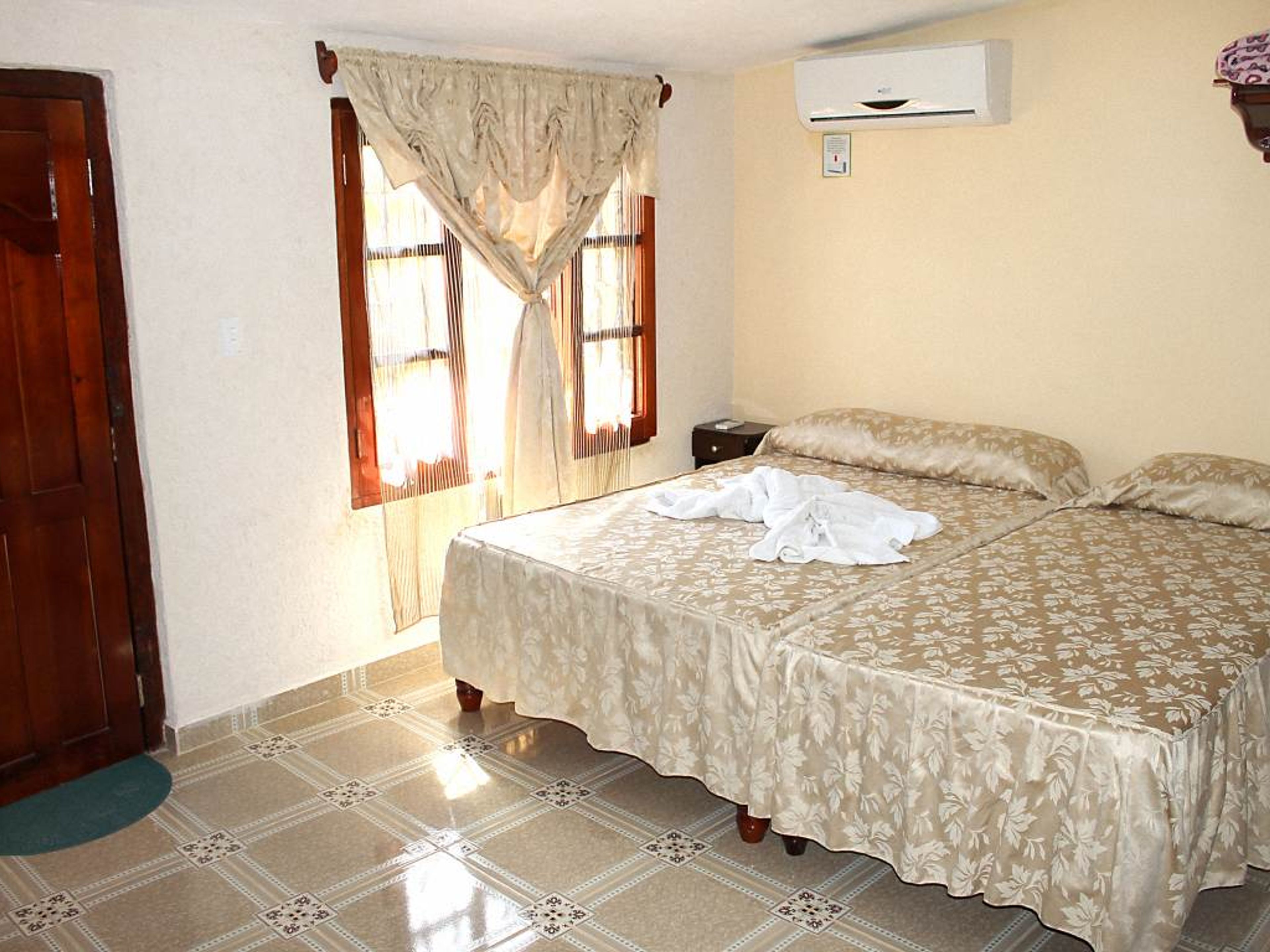 Hostal El Ático, GUTIÉRREZ (Antonio Maceo), No. 556Standard room