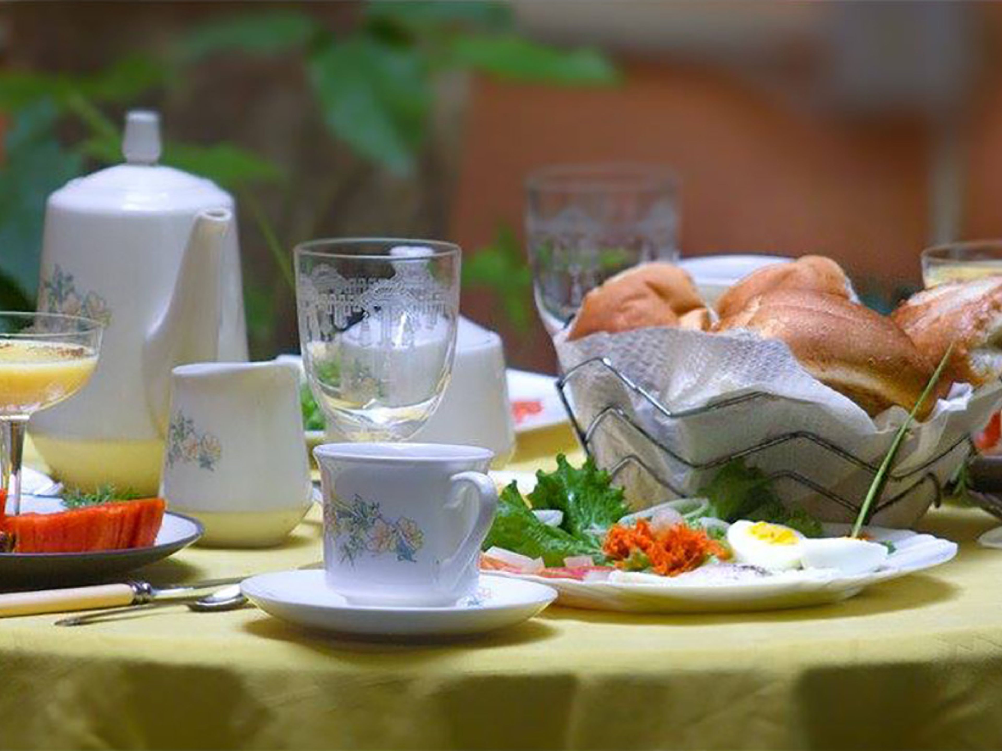 Hostal Amarillo B&B, LORDA, No. 58Breakfast services at the house