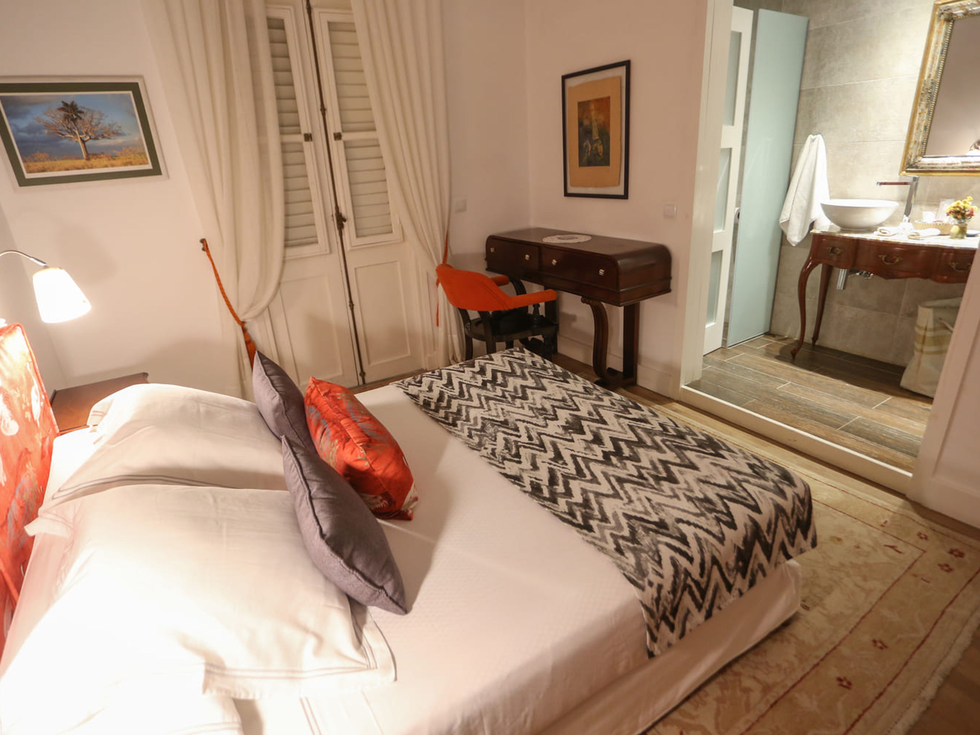 Le Petit Mistinguett, CALLE 30, No. 3112SUPERIOR Room 201