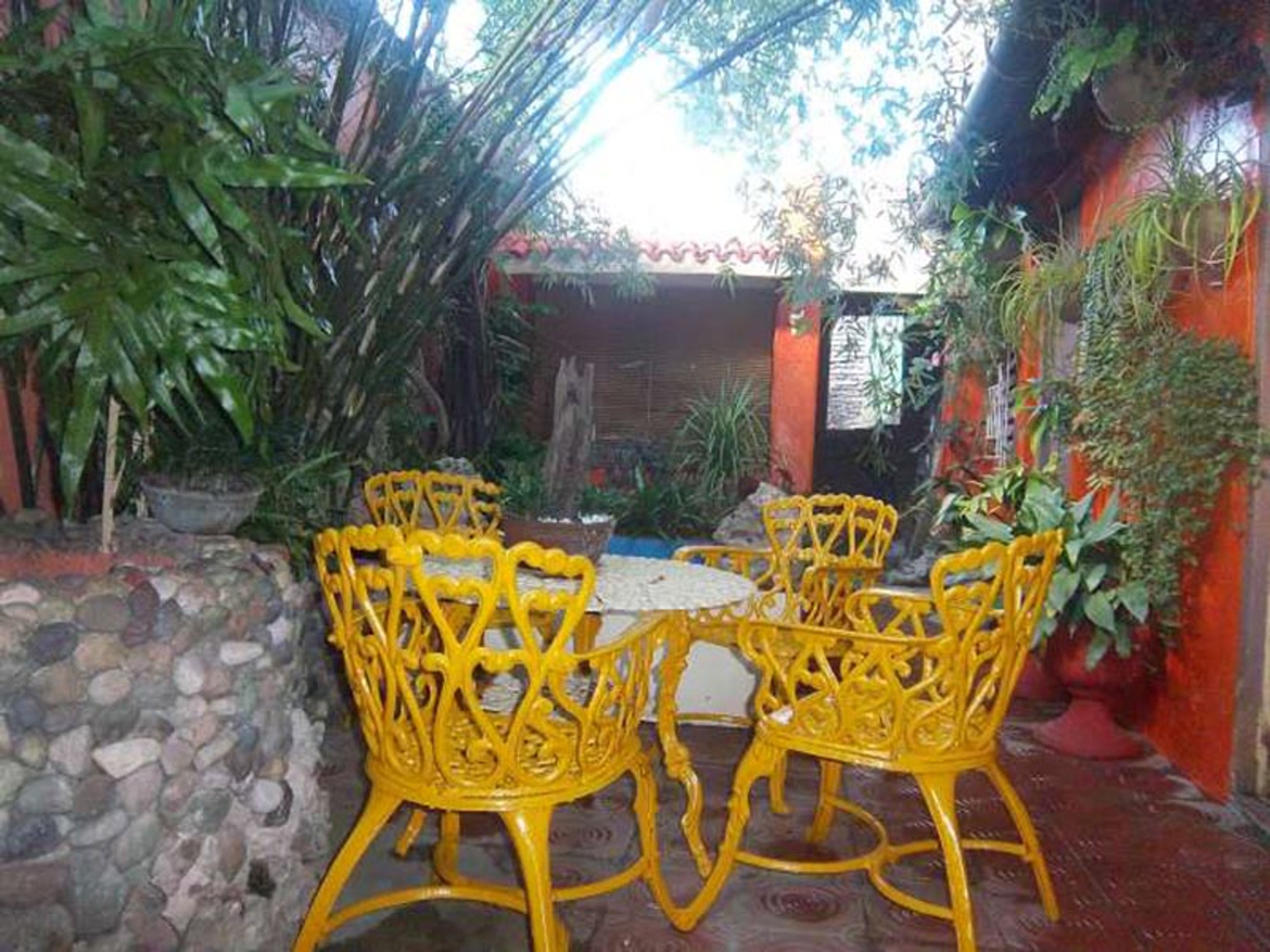 Garden House Hosting, PADRE VALENCIA, No. 86House's inside patio view