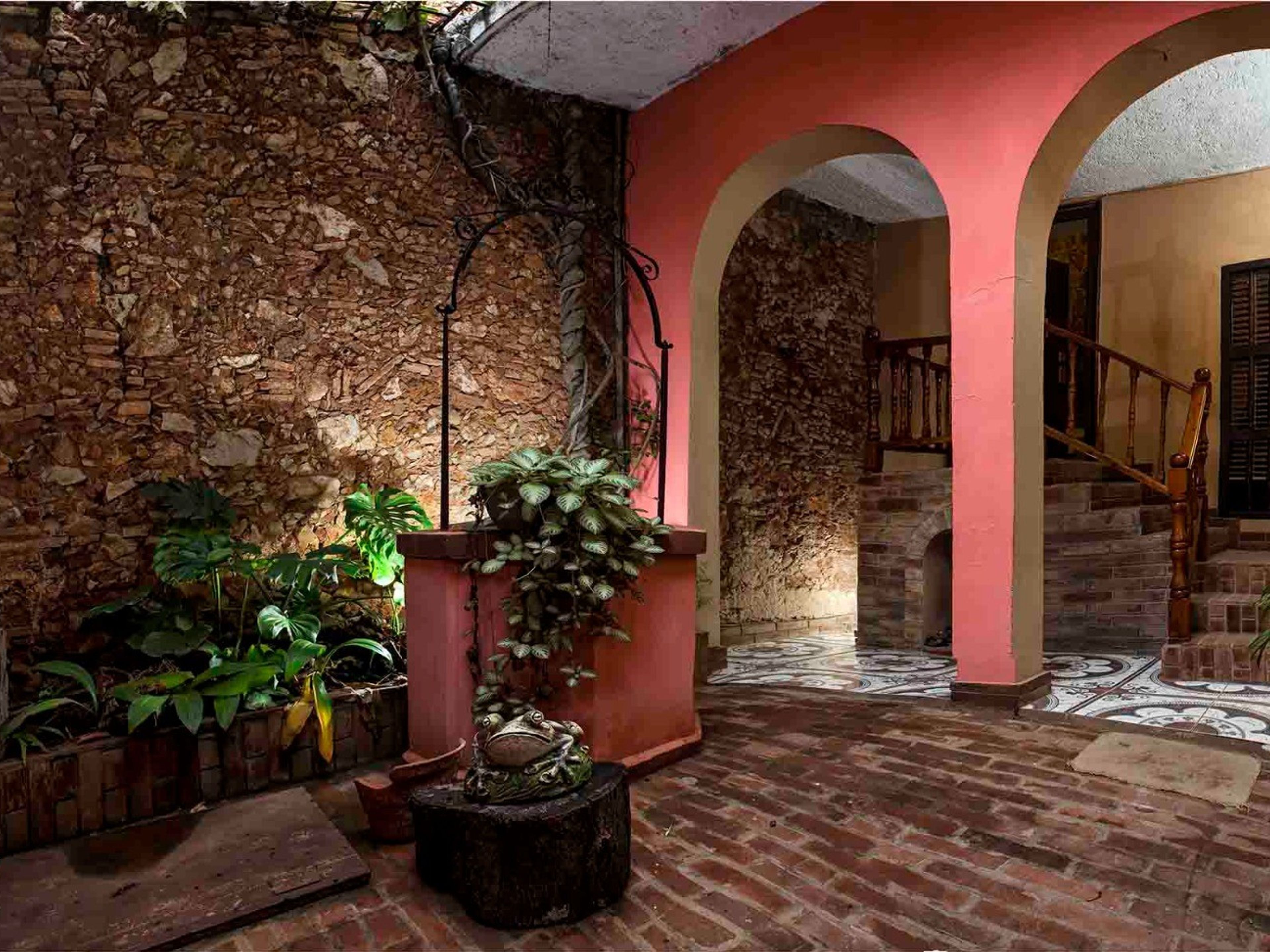 Hostal El Fausto, SIMÓN BOLIVAR (Desengaño), No. 220House inside view