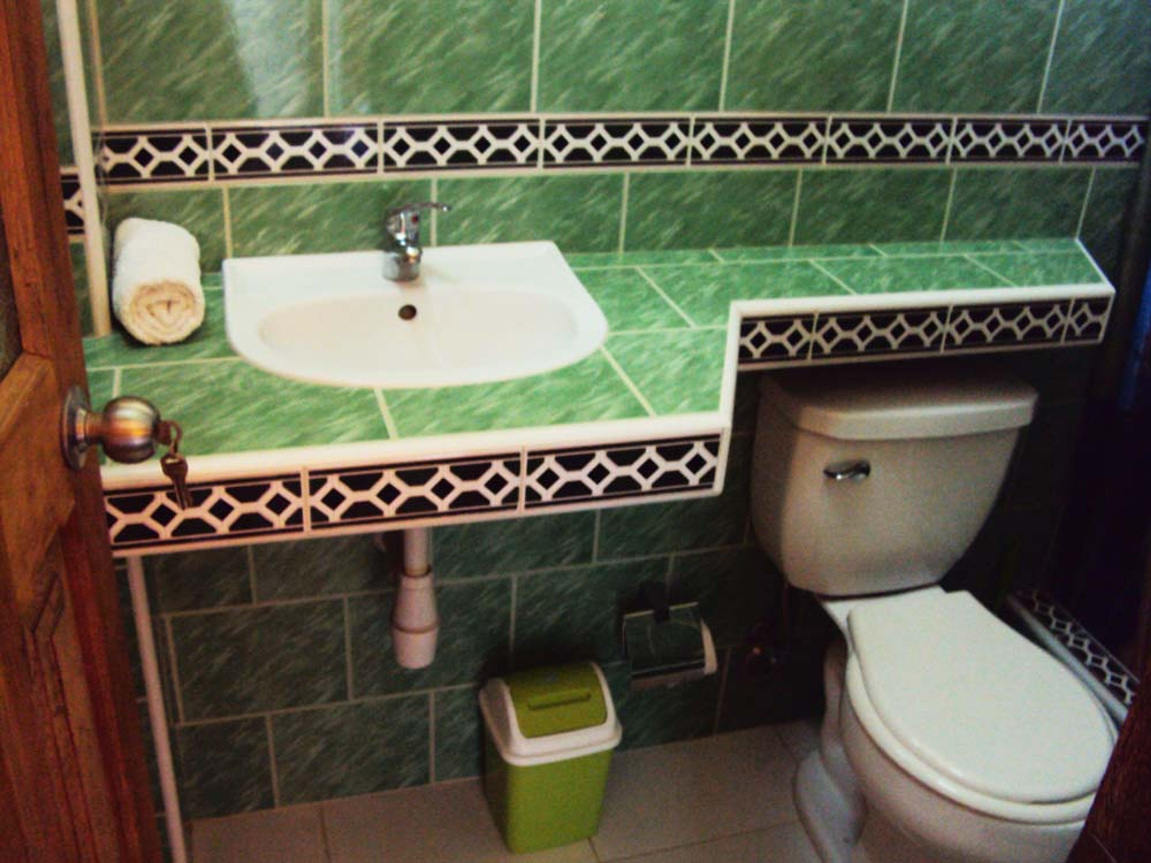 Hostal El Edén, ALEJANDRO DEL RÍO, No.3Bathroom's 1 view