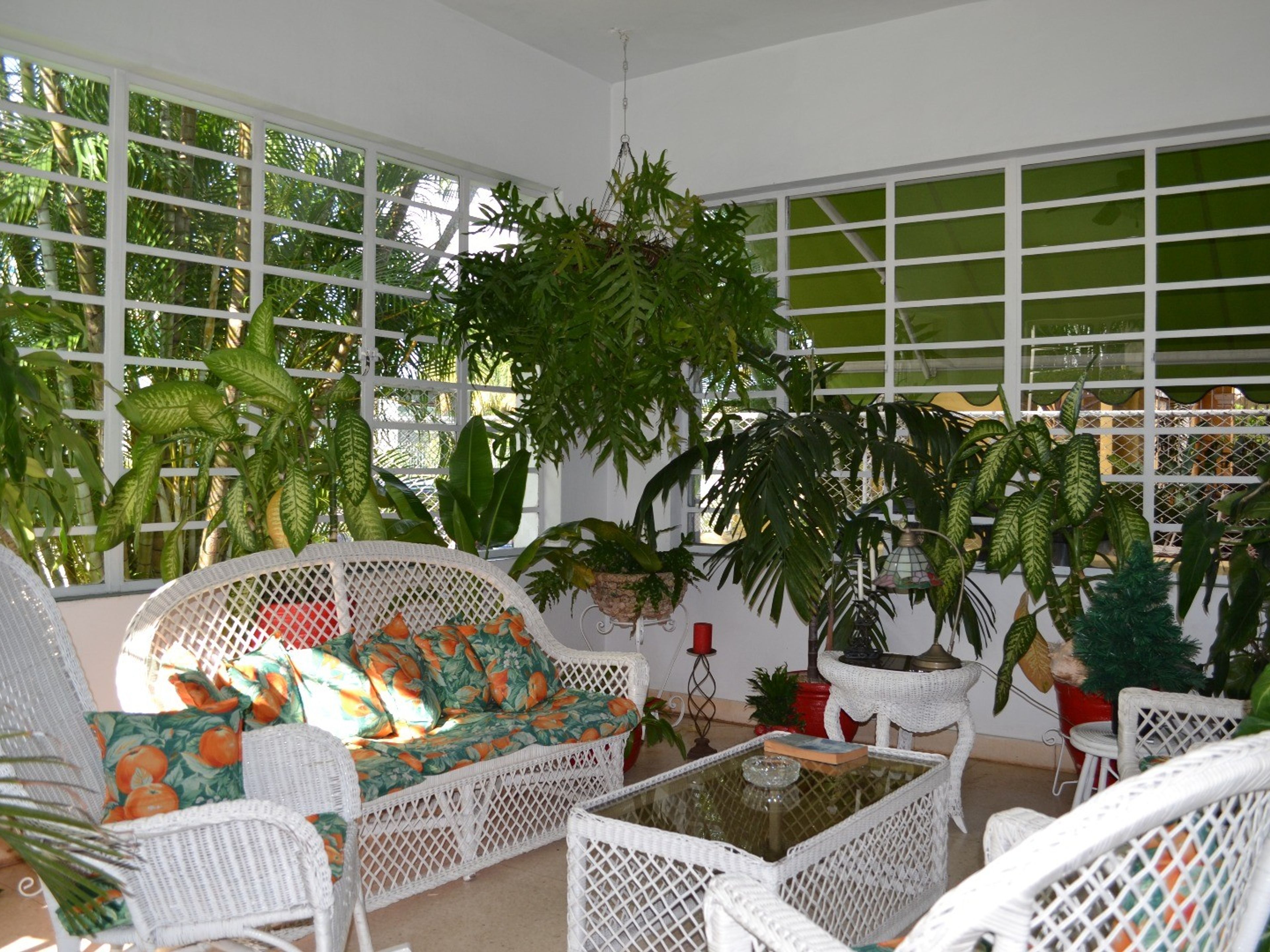 Дом Residencias Alfonso González, CALLE 17, No. 1311House's porsche view