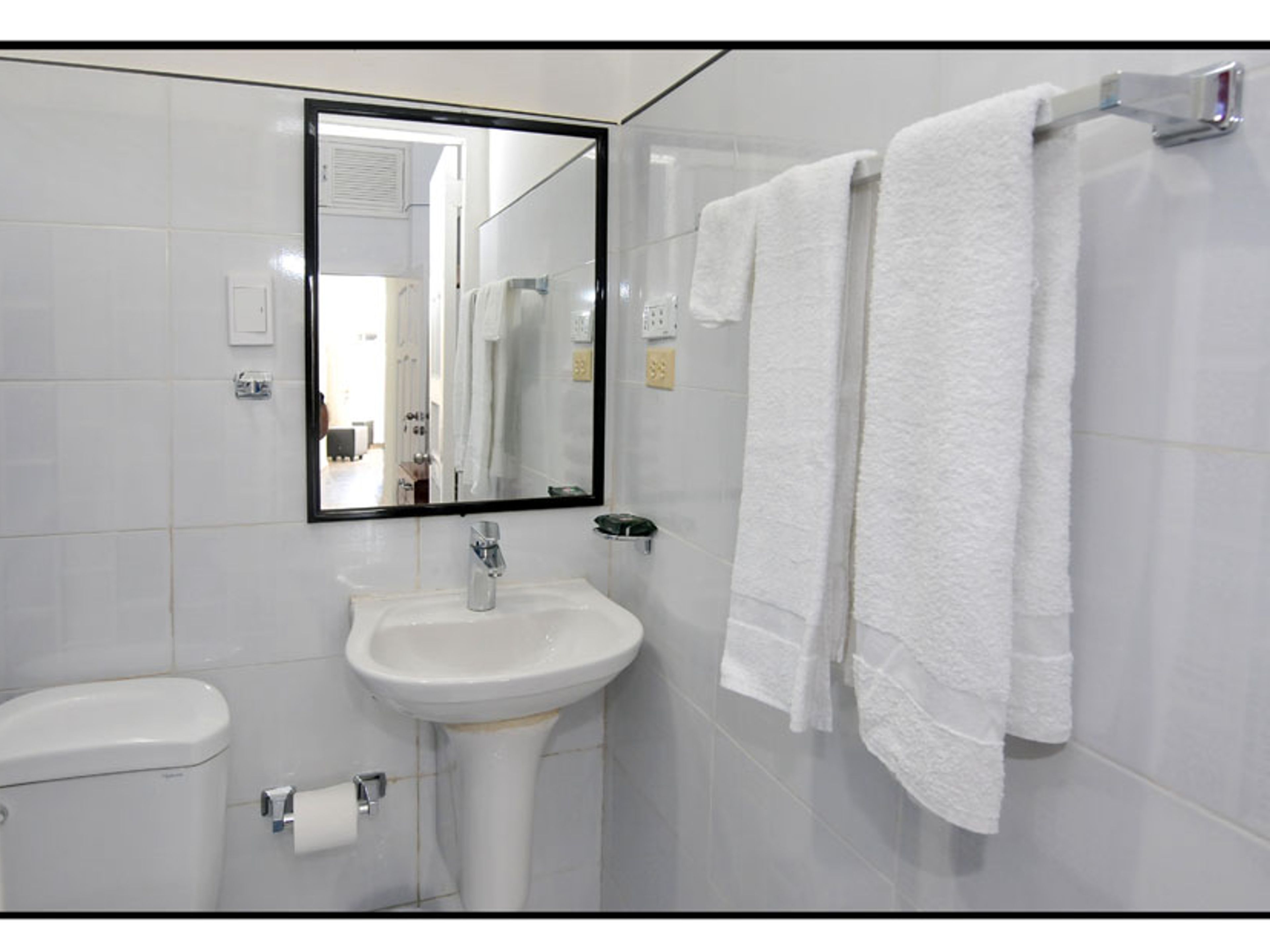Дом Suarez, DESAGUE, No. 124Bathroom´s view