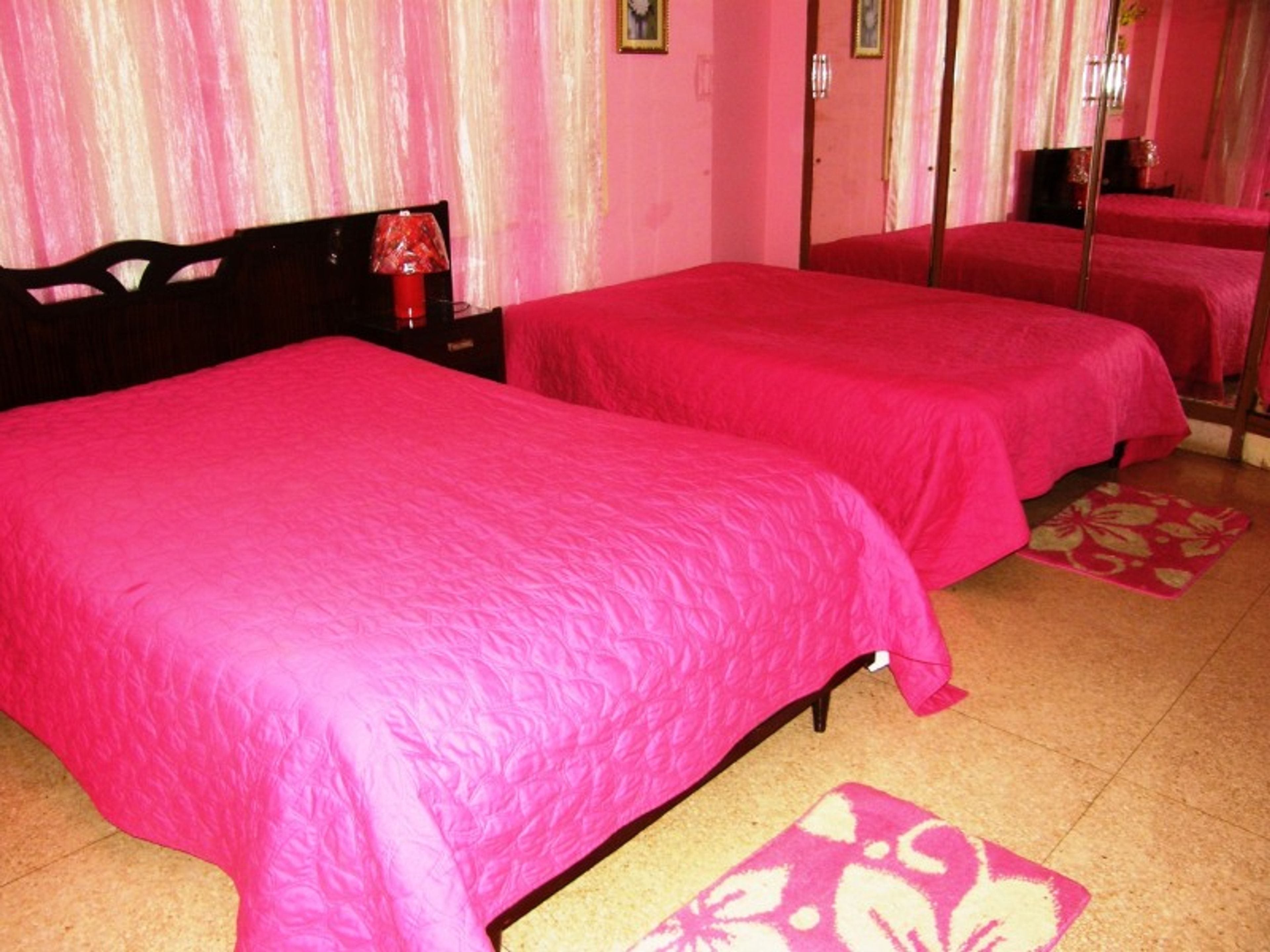 Hostal Consuelo y Nelson, INDEPENDECIA, No. 256Standard room