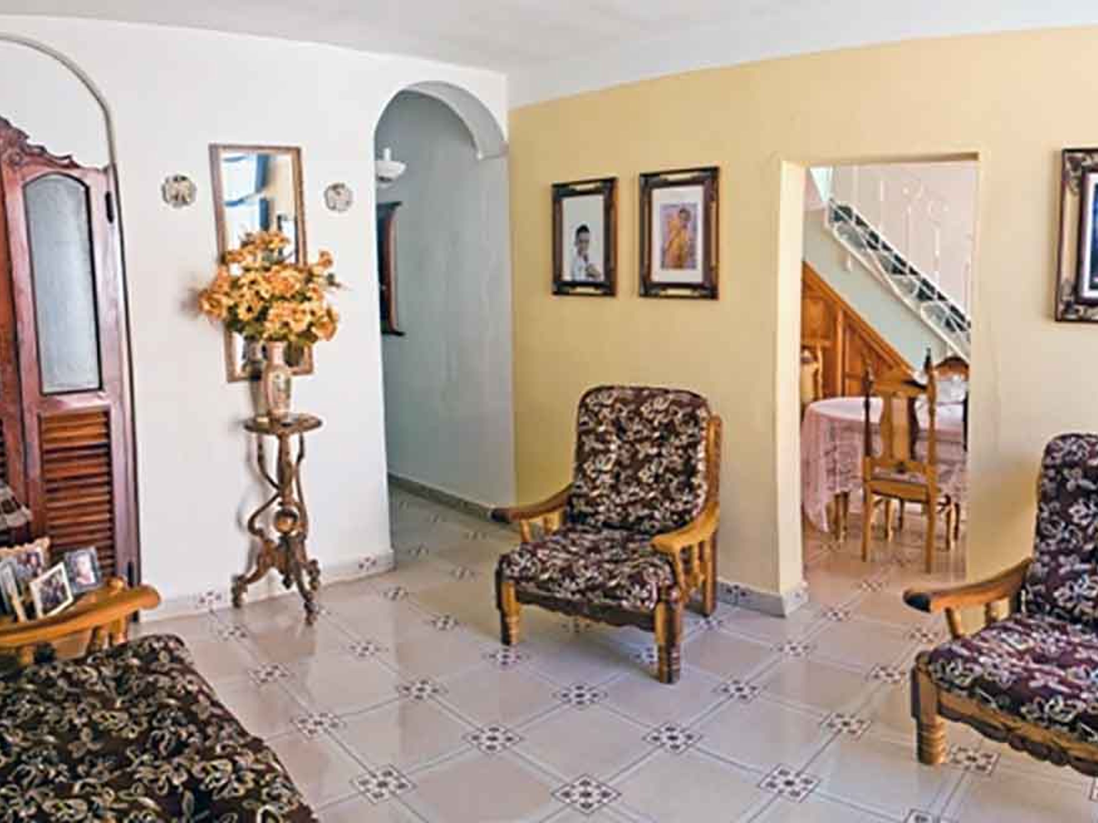 Дом Haydee y Juan K, JOSÉ ANTONIO PEÑA No. 73House's living room