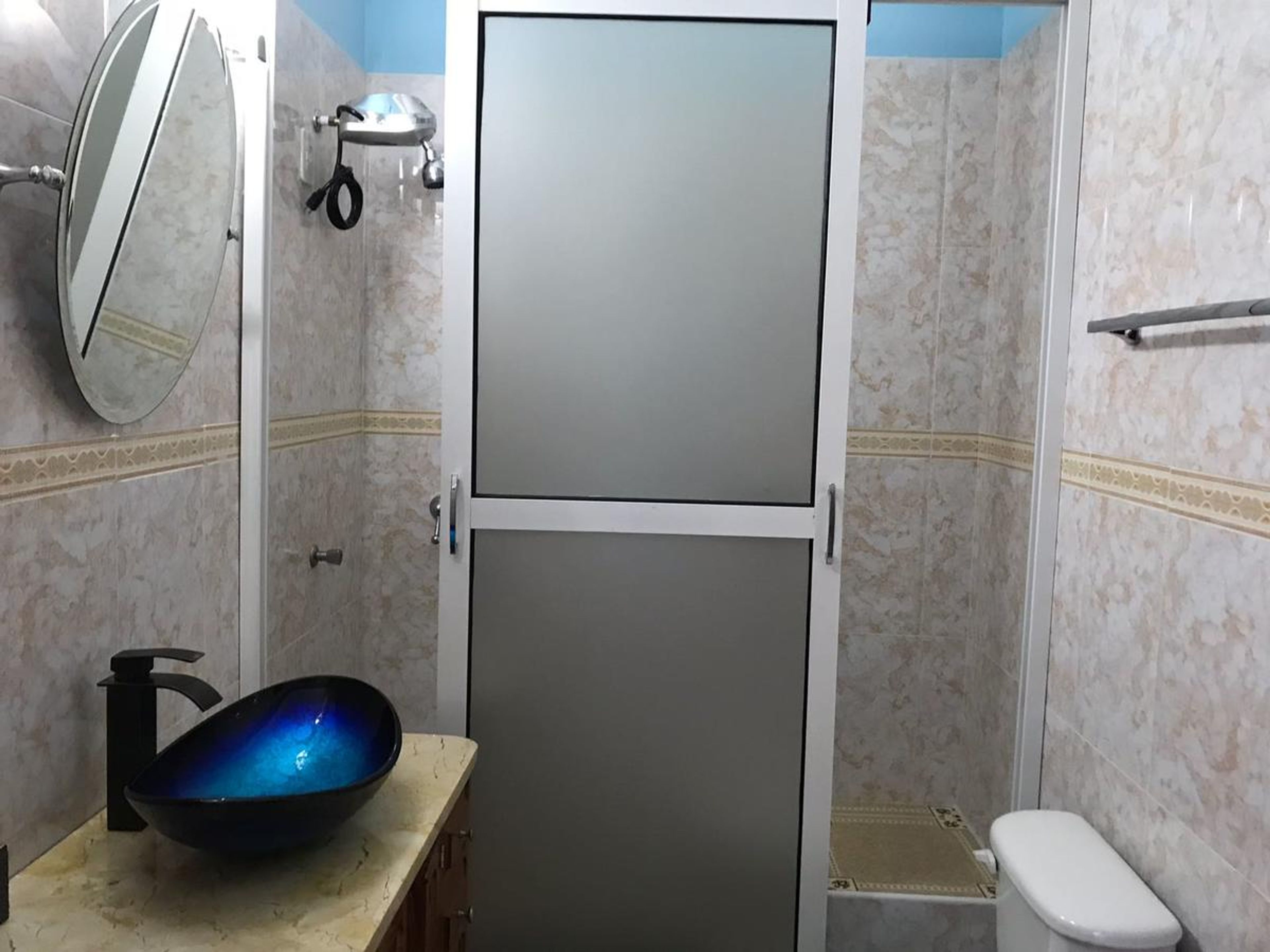 Casa Azul, DESIDERIO MESNIER, No. 554Bathroom´s view