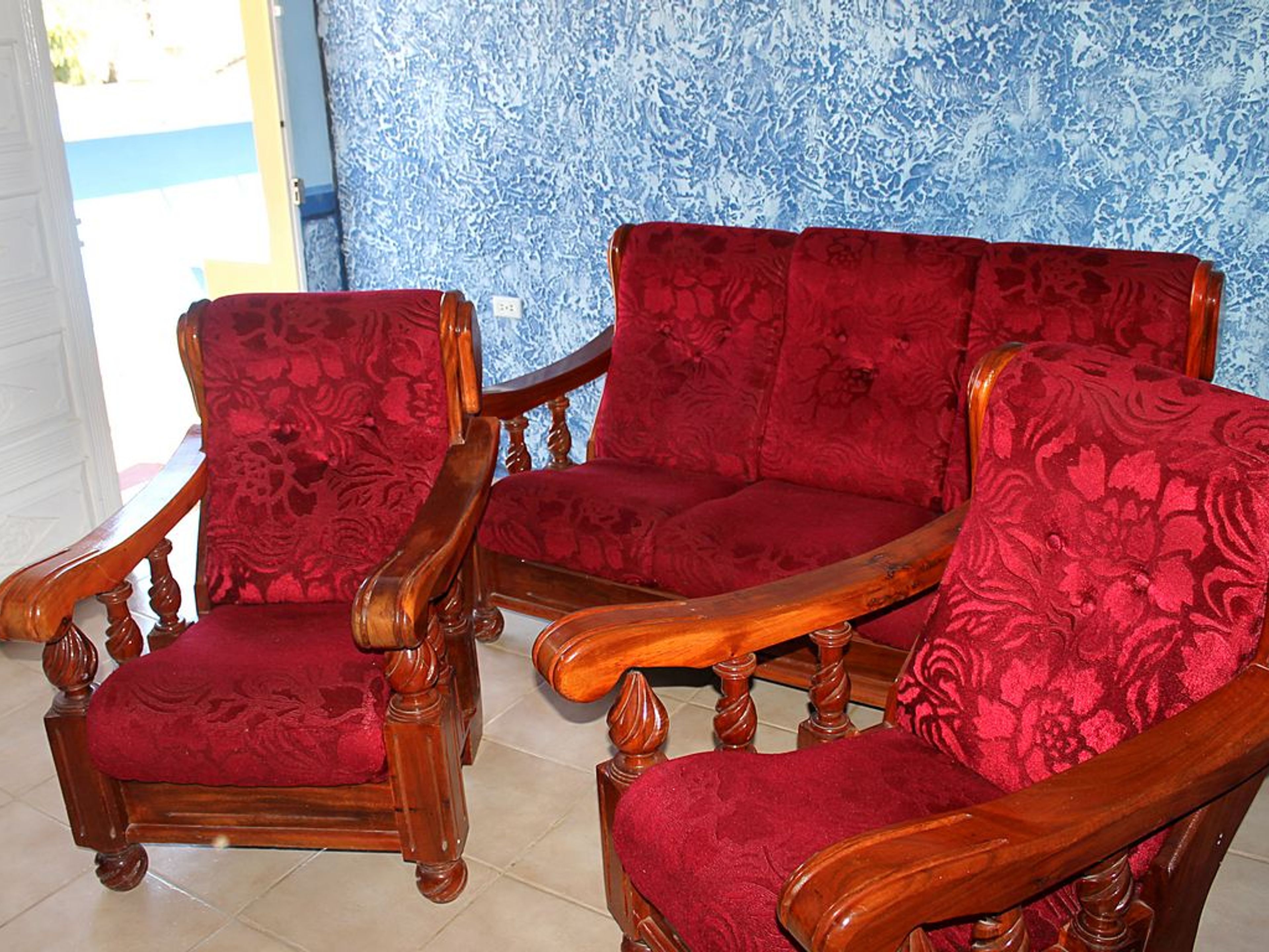 Hostal Yamilka, ISIDORO ARMENTEROS (San Antonio) # 54 A (altos)House's living room