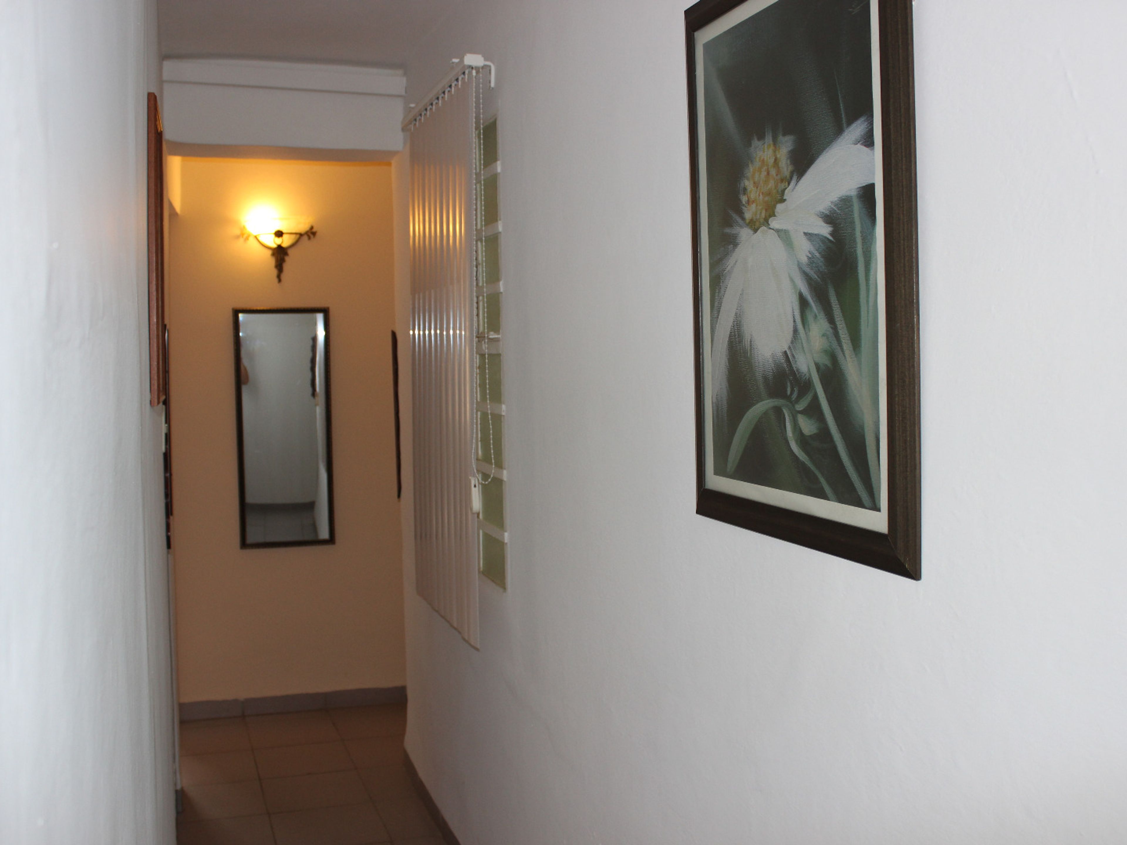 Appartamento Manuel y Ania, ACOSTA No. 64-68 apto 7Apartment's hall to rooms