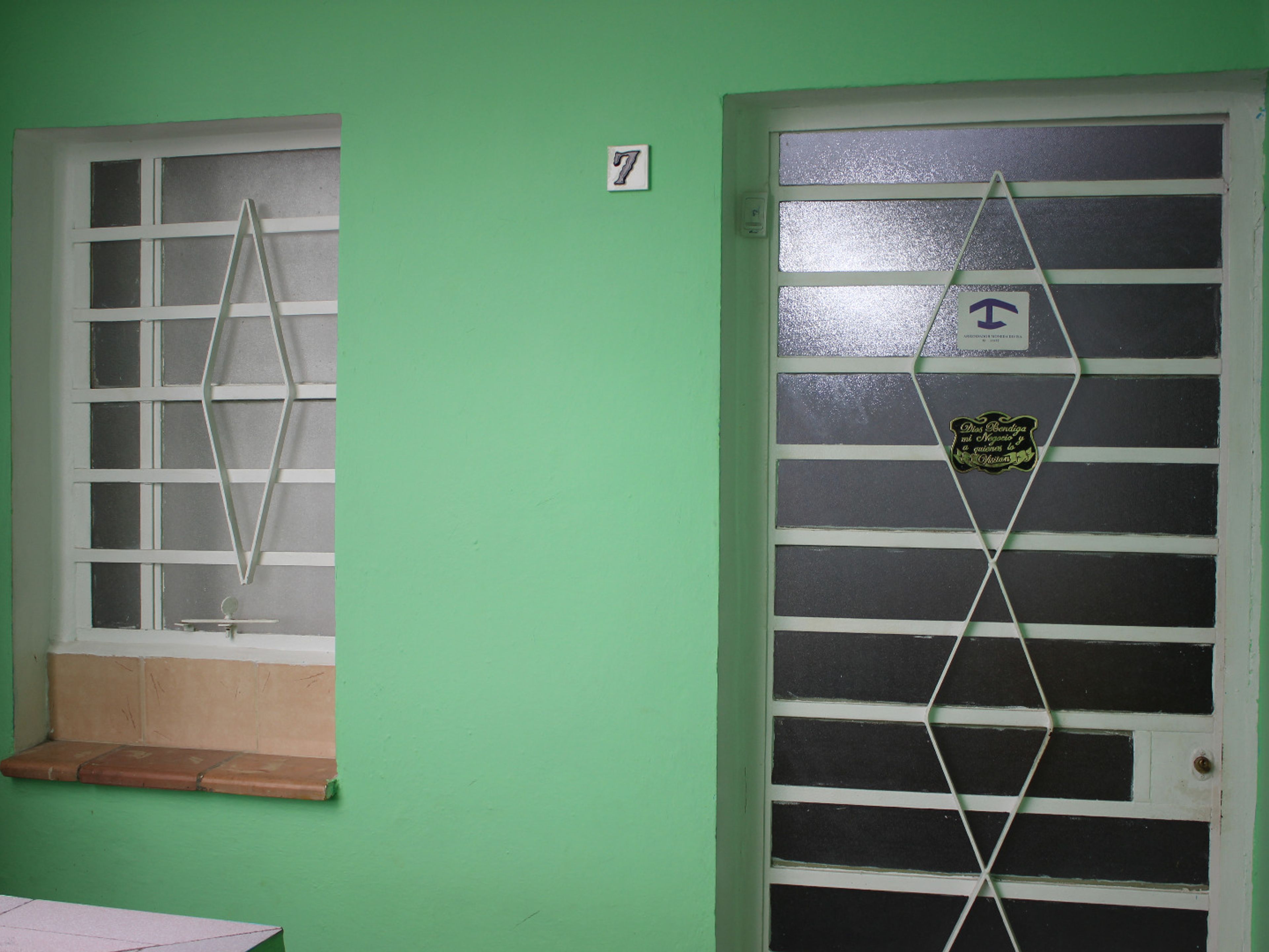 Appartamento Manuel y Ania, ACOSTA No. 64-68 apto 7Apartment's entrance view