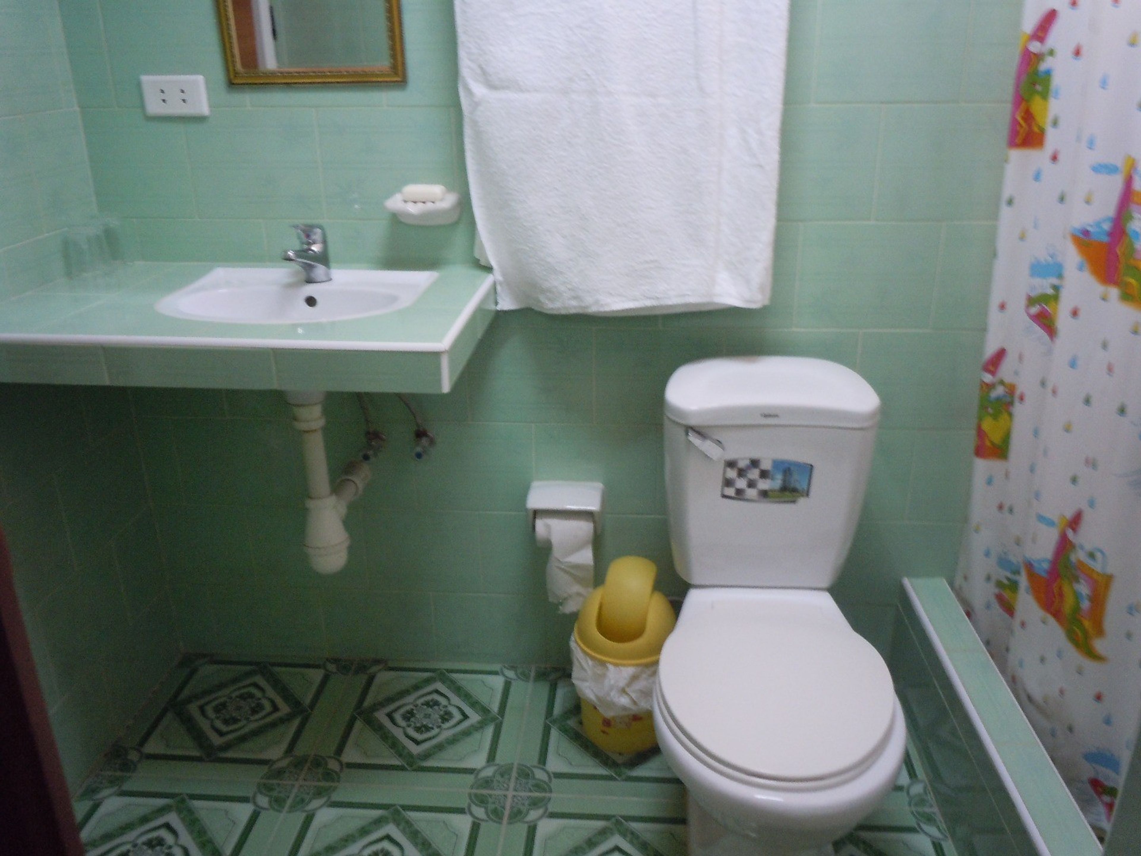 Casa Xiomy I, MERCED, No. 208Bathroom's view