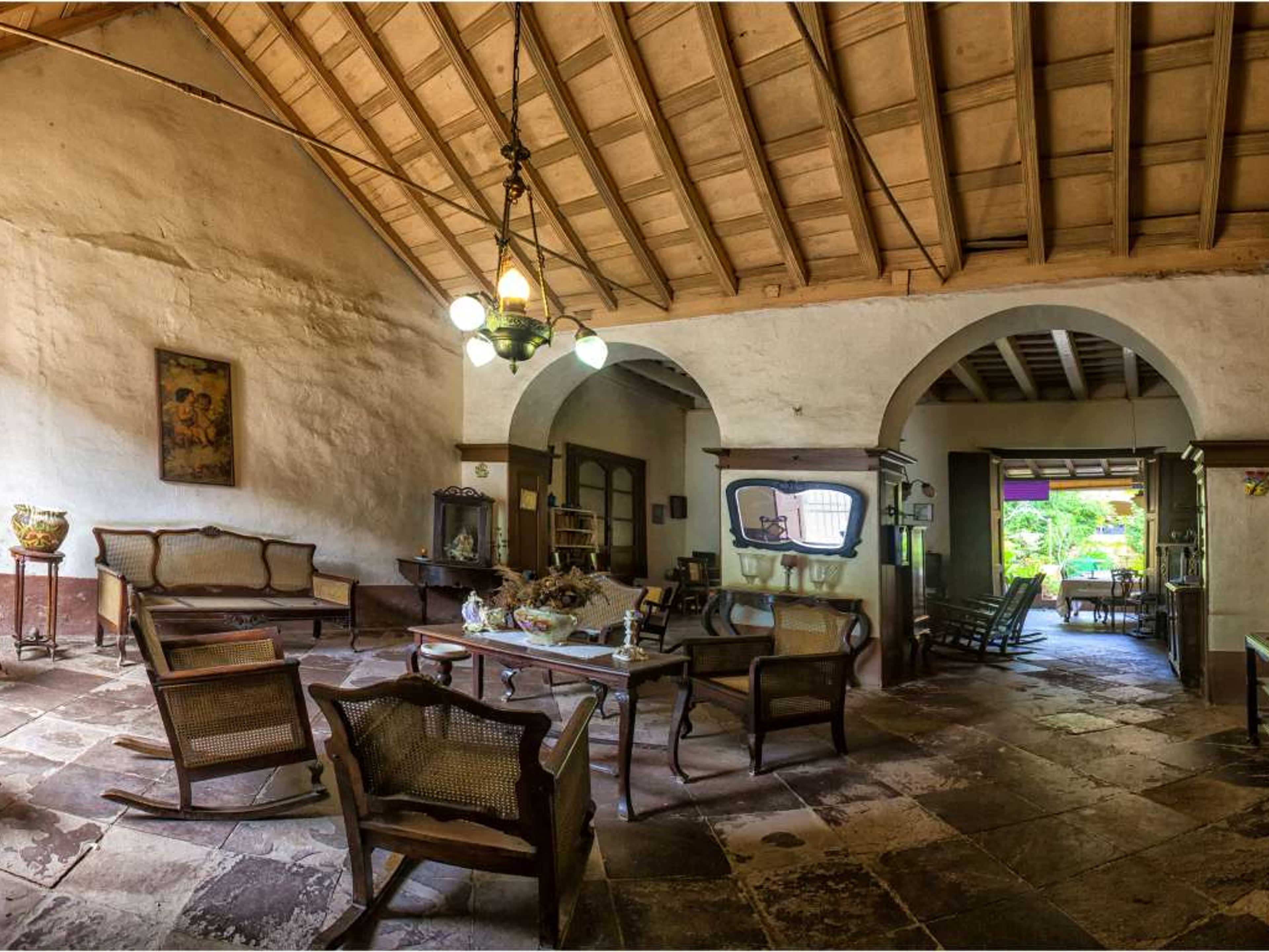 Hostal Casa Ayala, ANTONIO MACEO (Gutiérrez), No. 526House living room