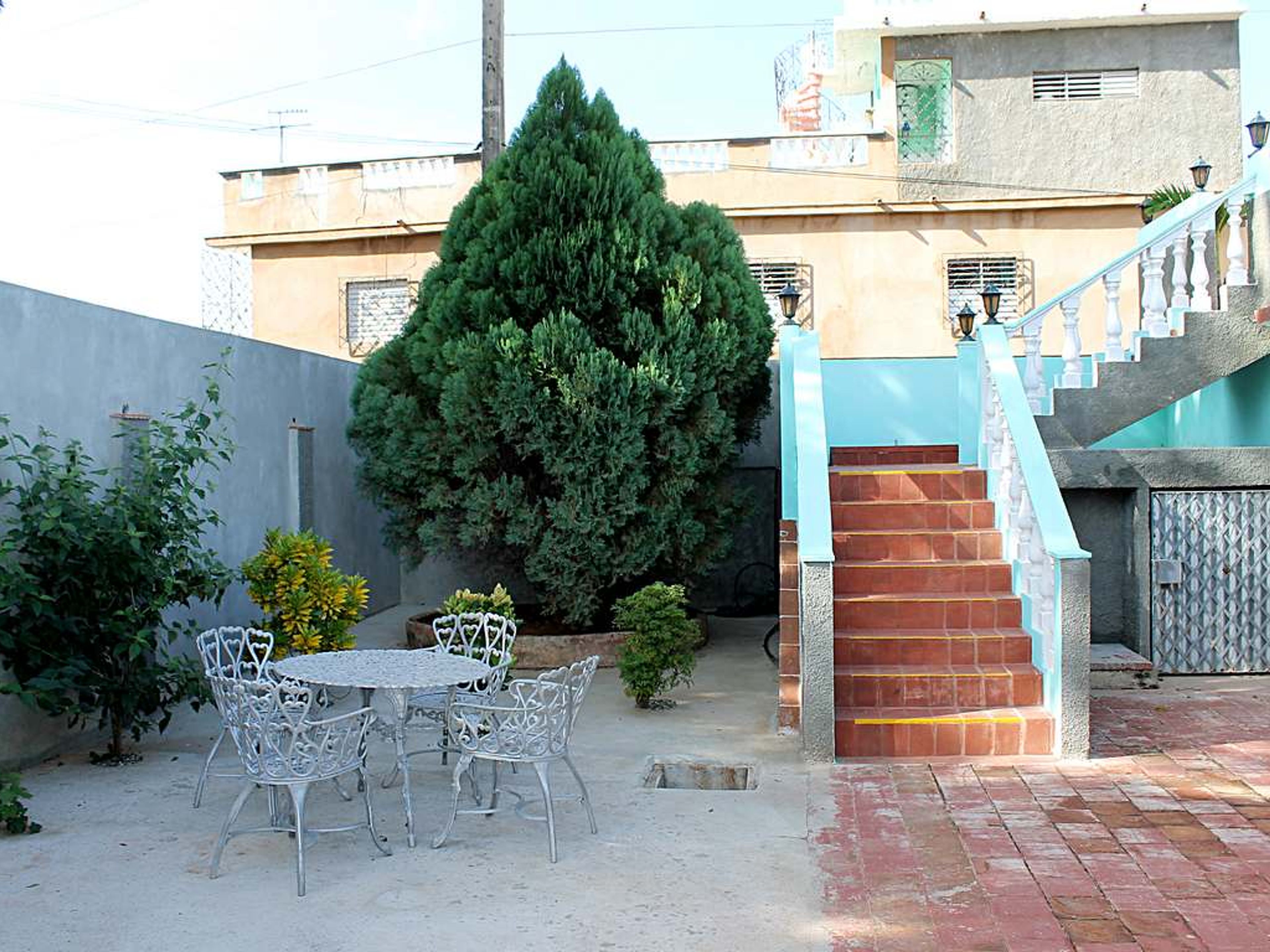 Hostal La Maison B&B, JOSÉ ANTONIO ECHEVARRÍA (Buen Retiro), No. 283House's patio view