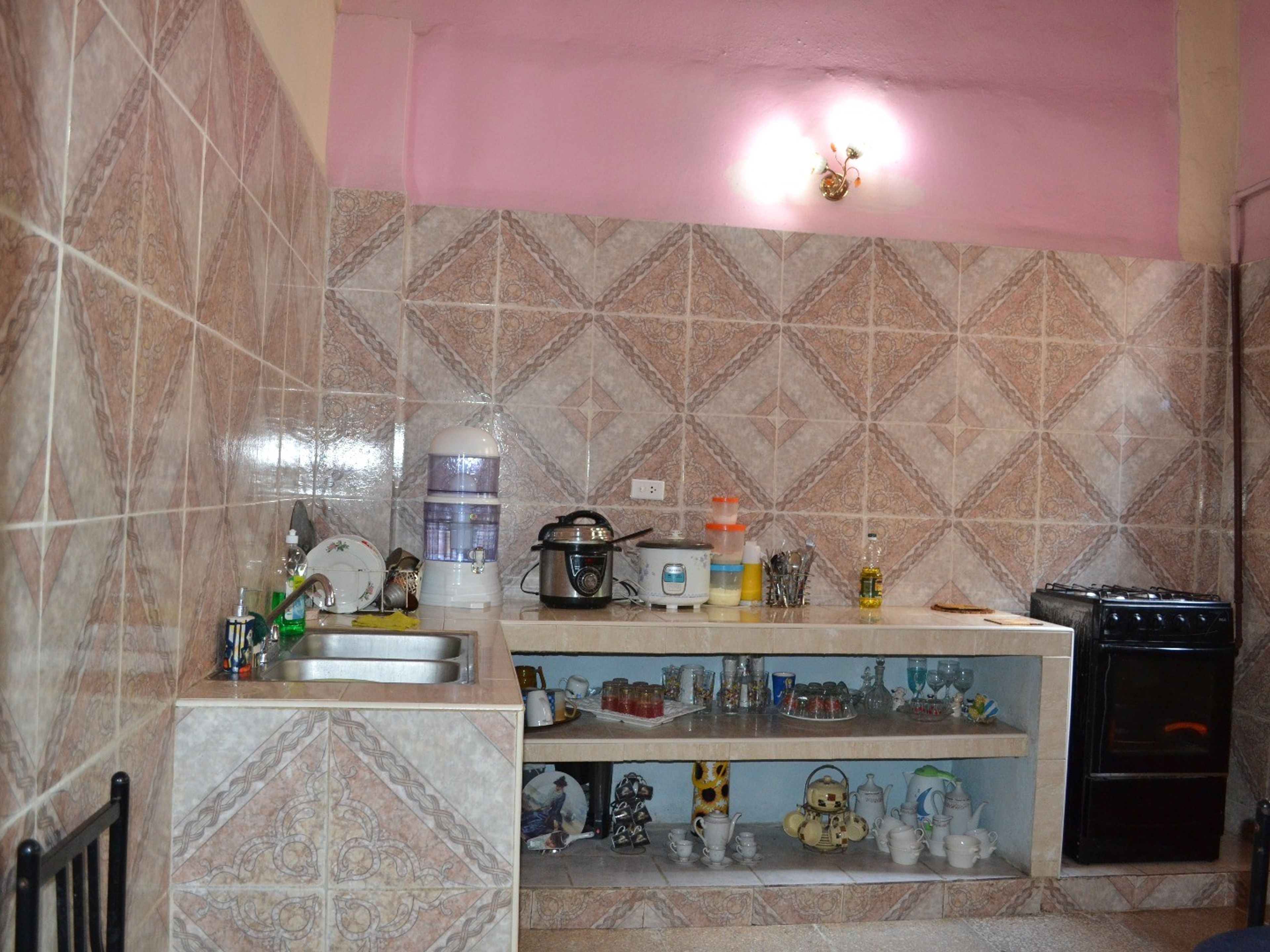 Casa Bueno, SAN RAFAEL, No. 104House kitchen view