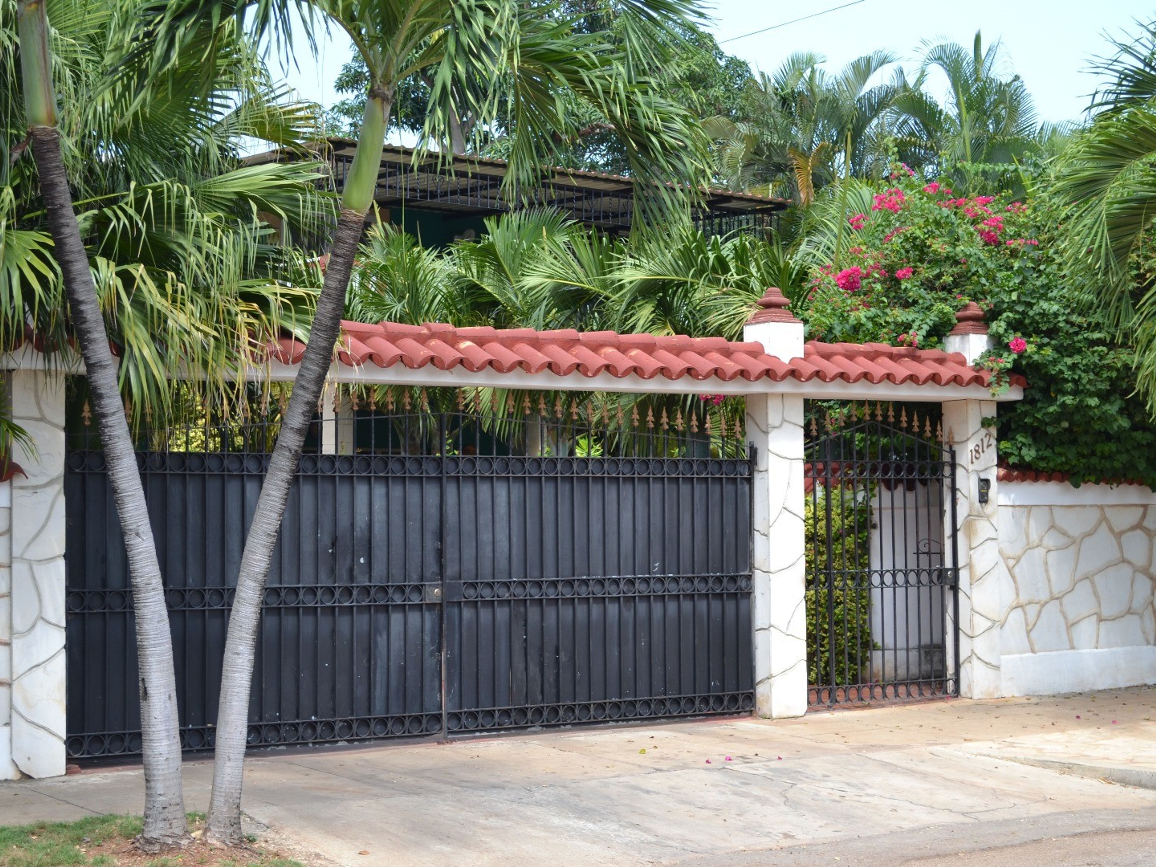 Casa Landy 1, CALLE 35, No. 1812
