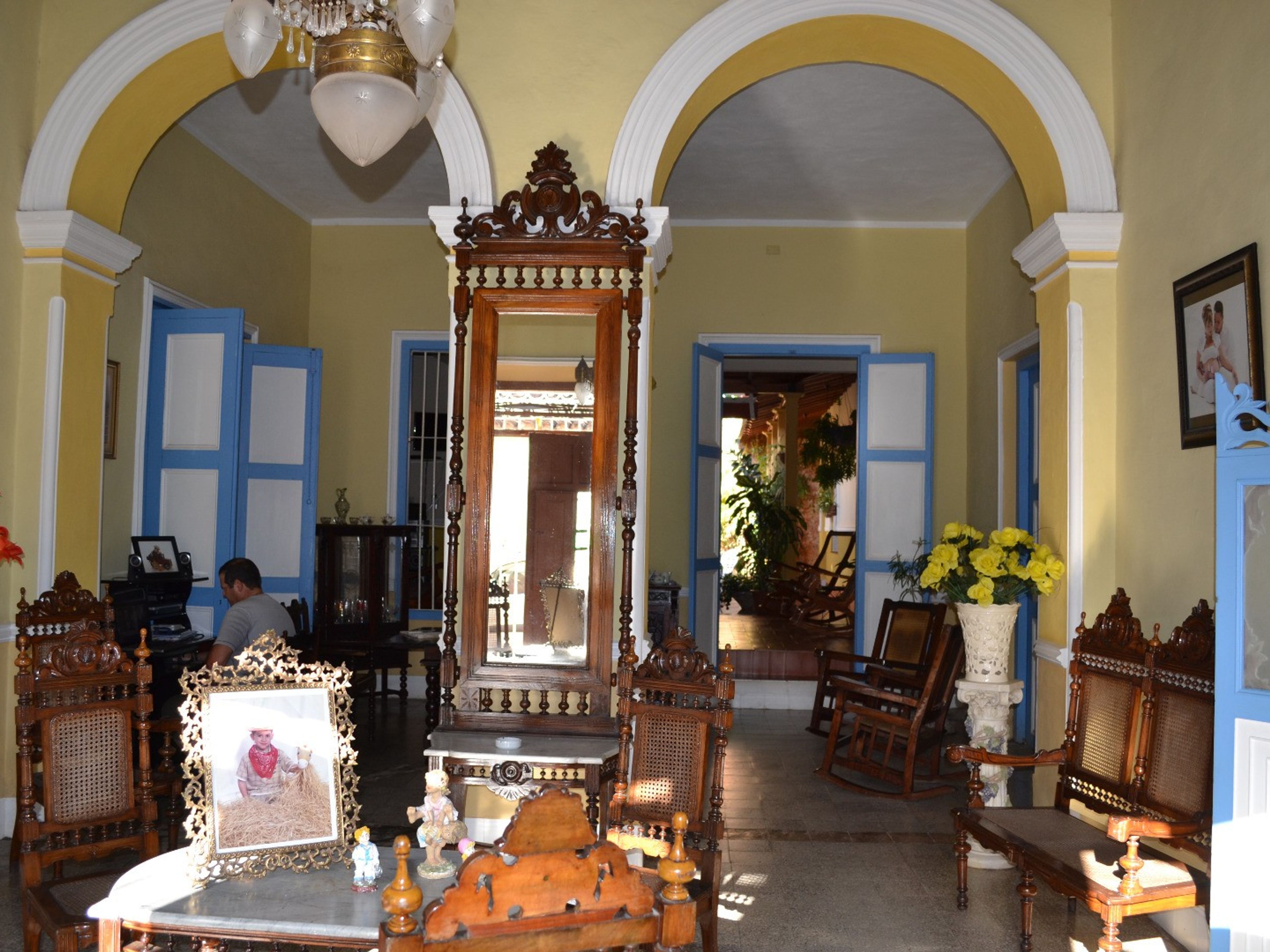 Hostal Buri y Nesti, ANTONIO MACEO (Gutiérrez), No. 390House living room
