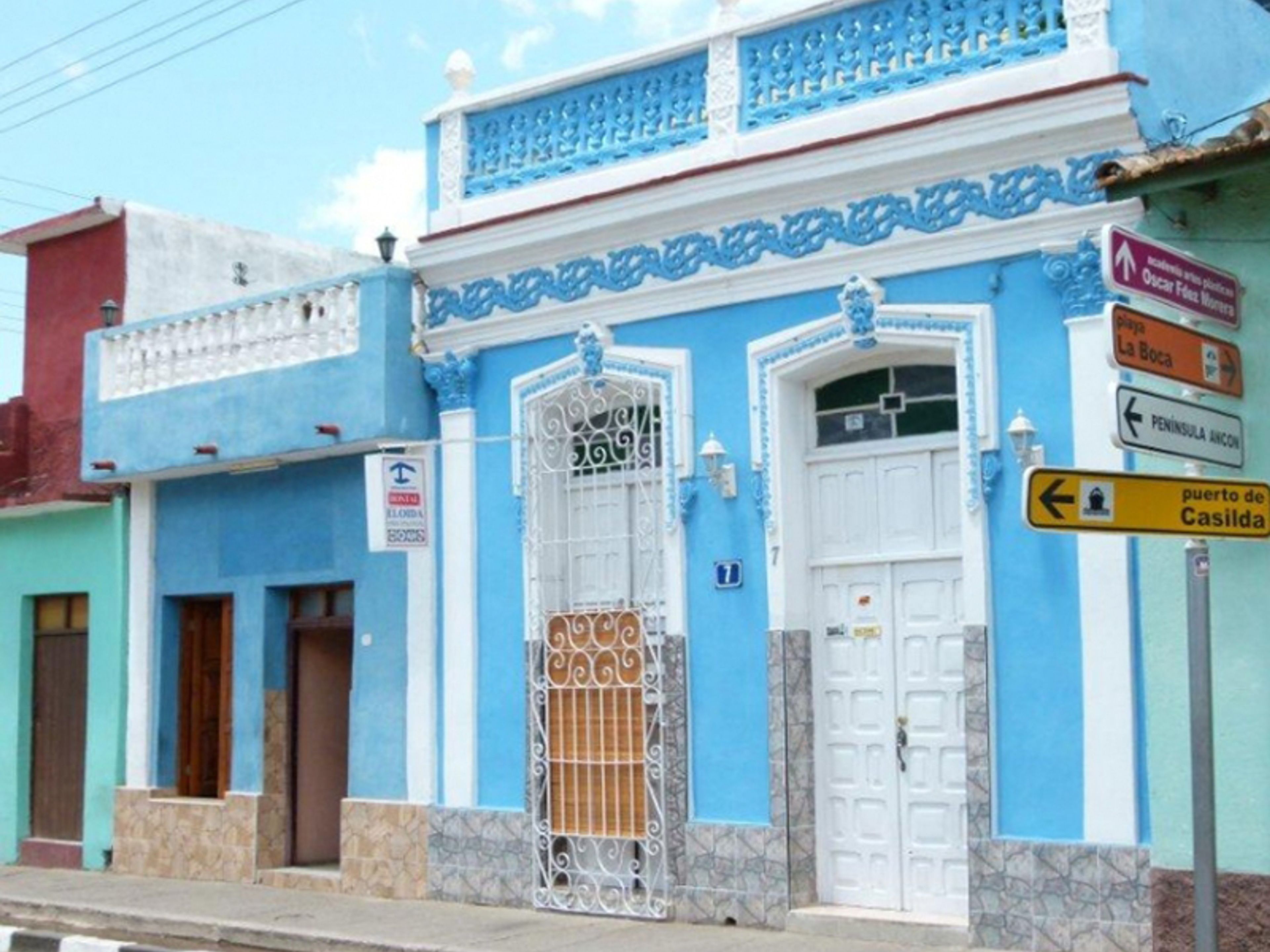 Hostal Eloida, CAMILO CIENFUEGOS (Santo Domingo), No. 7