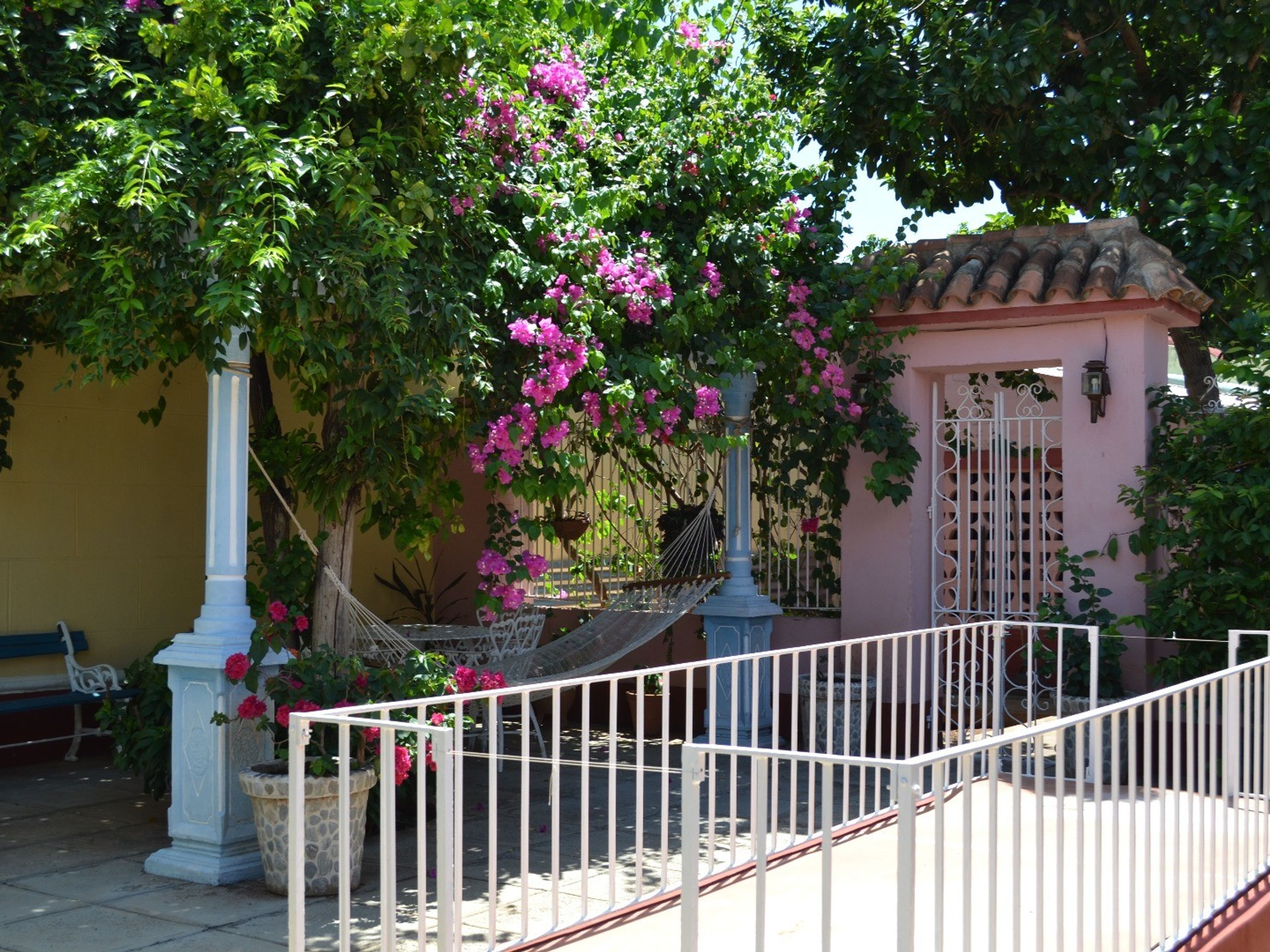 Casa Santana, MACEO (Gutiérrez), No. 425 - Patio details
