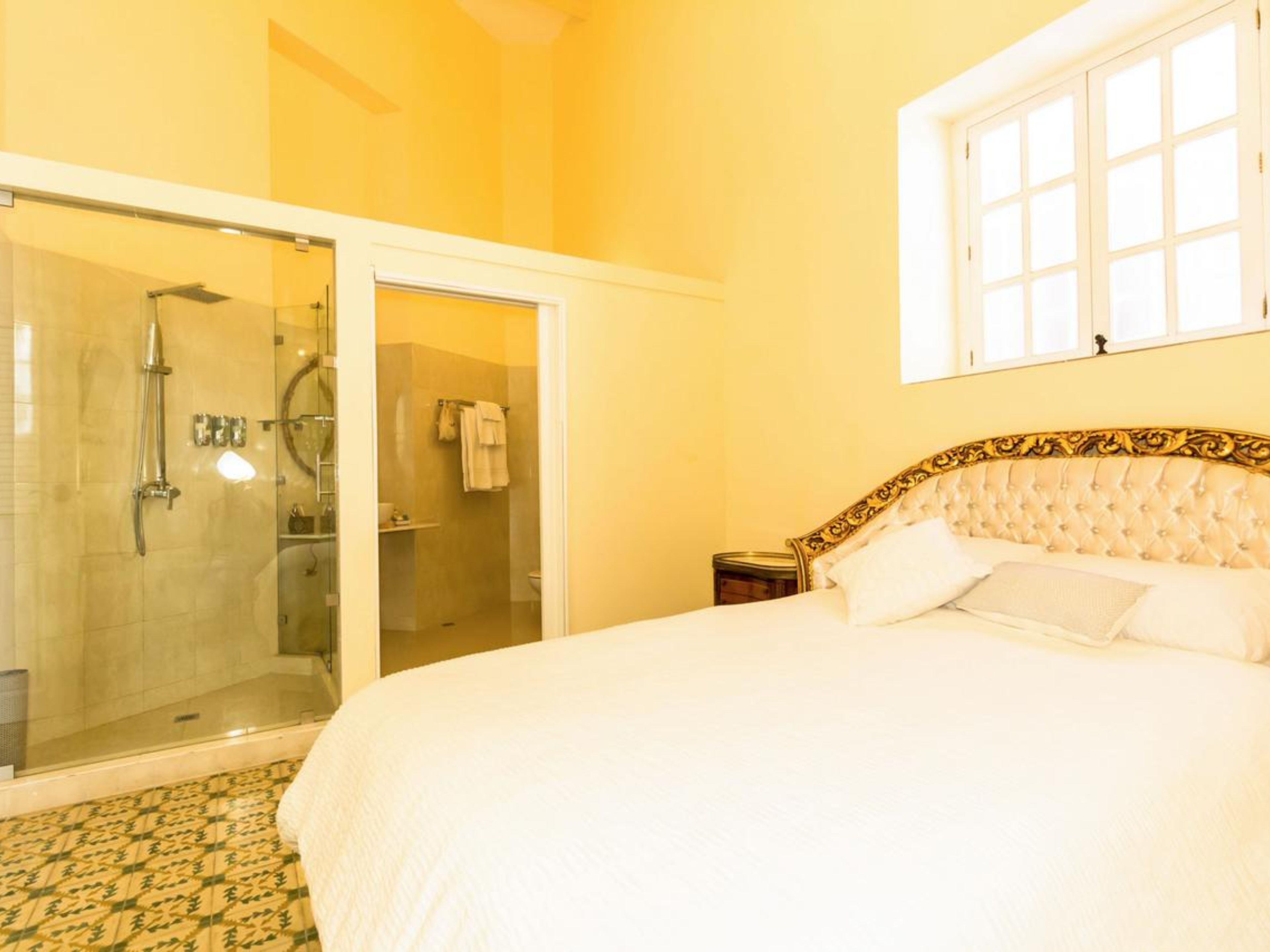 Casa Juan de la Habana, INDUSTRIA, No. 18Superior room