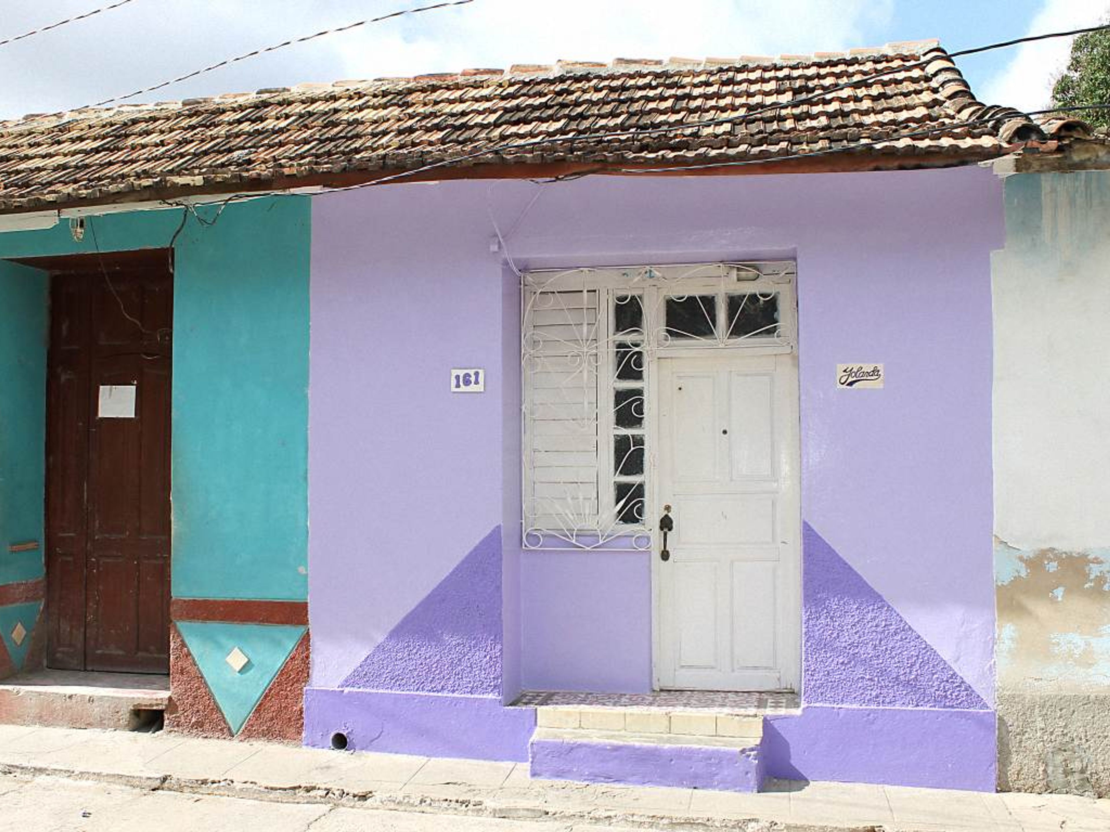 Hostal Yolanda y Machon, FRANCISCO PETERSSEN (Coco), No. 161