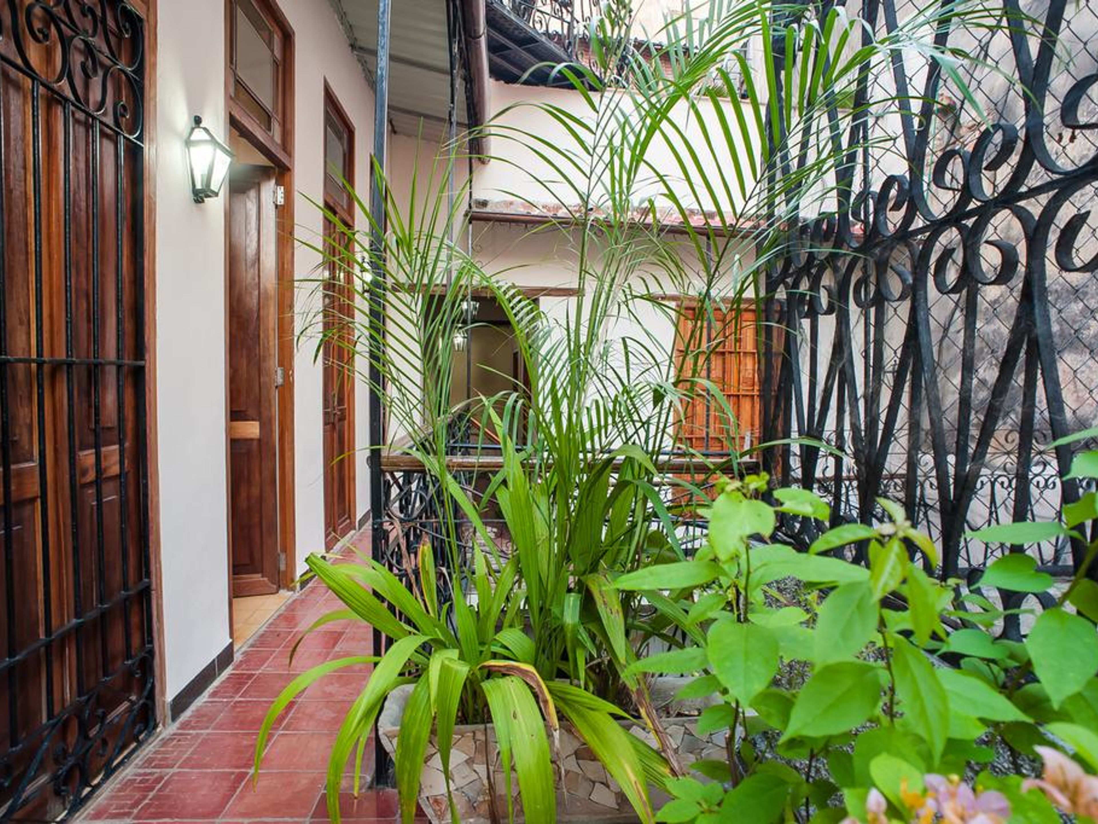 Piñeiro-Luxury Hostal Boutique, SANTA CLARA, No. 66 - House´s inside details