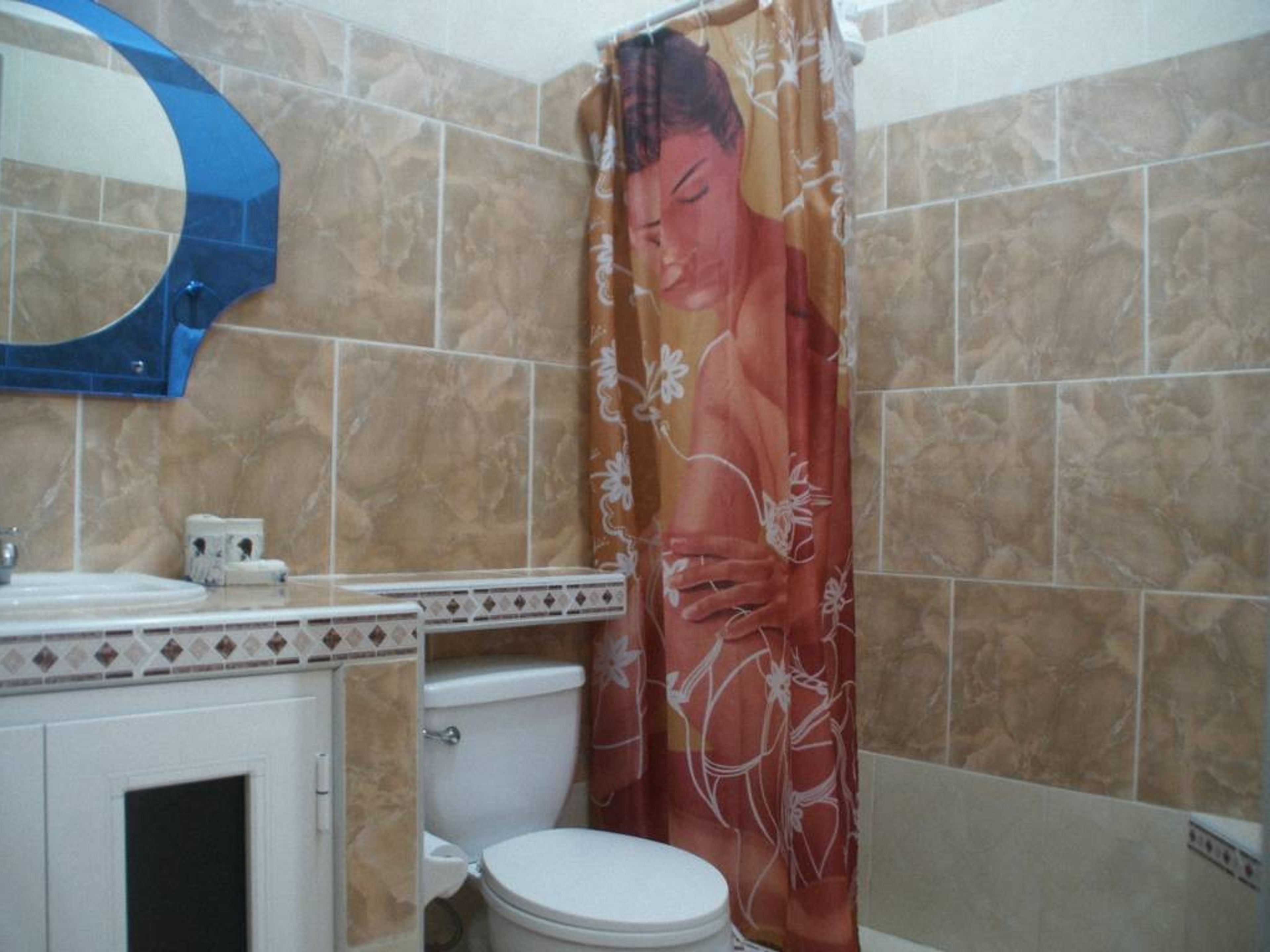 Hostal MiSol, SAN FERNANDO, No. 4119Bathroom's view