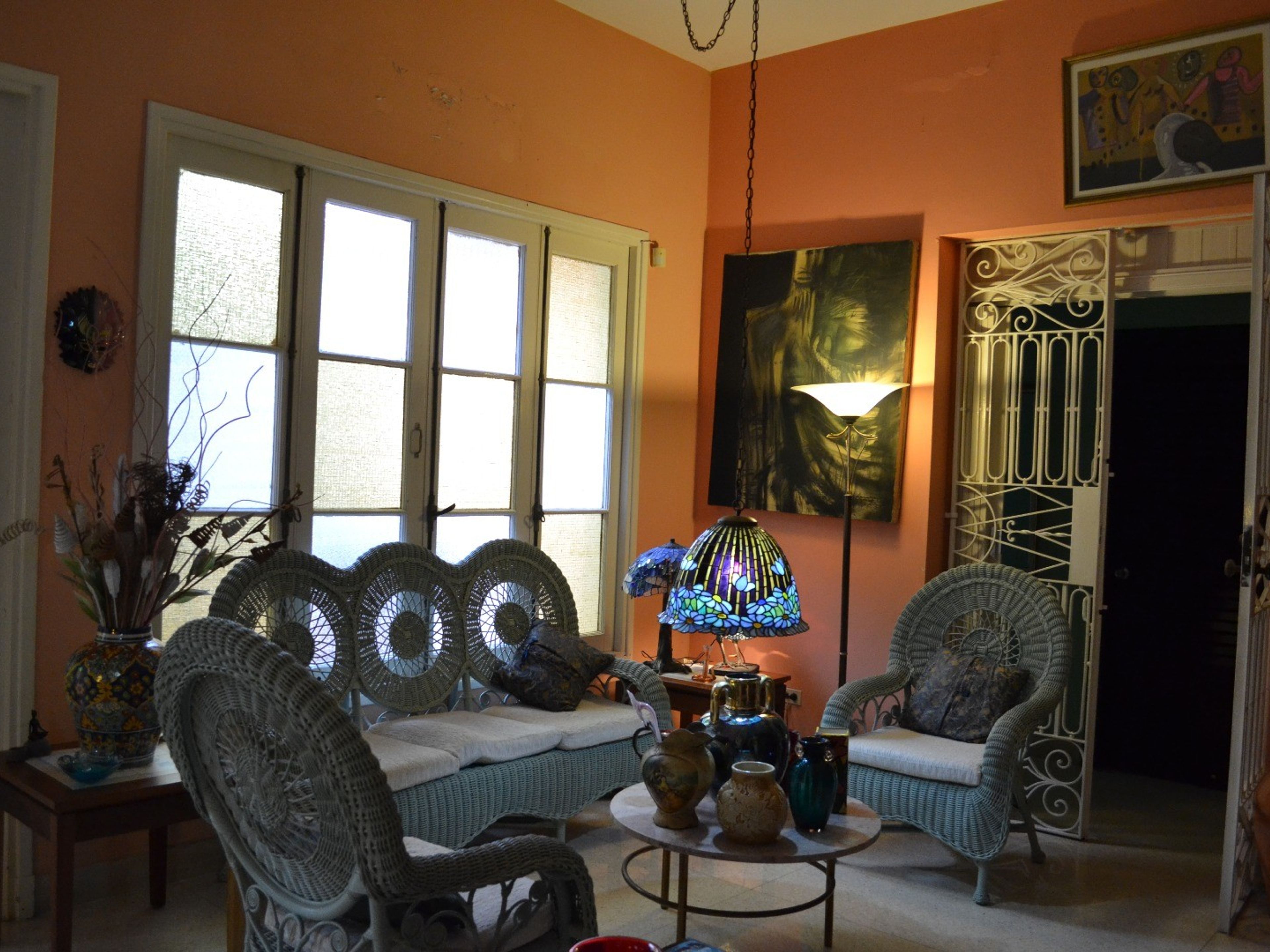 Casa Juanita y Vivian, 7ma A, No. 6604House living room