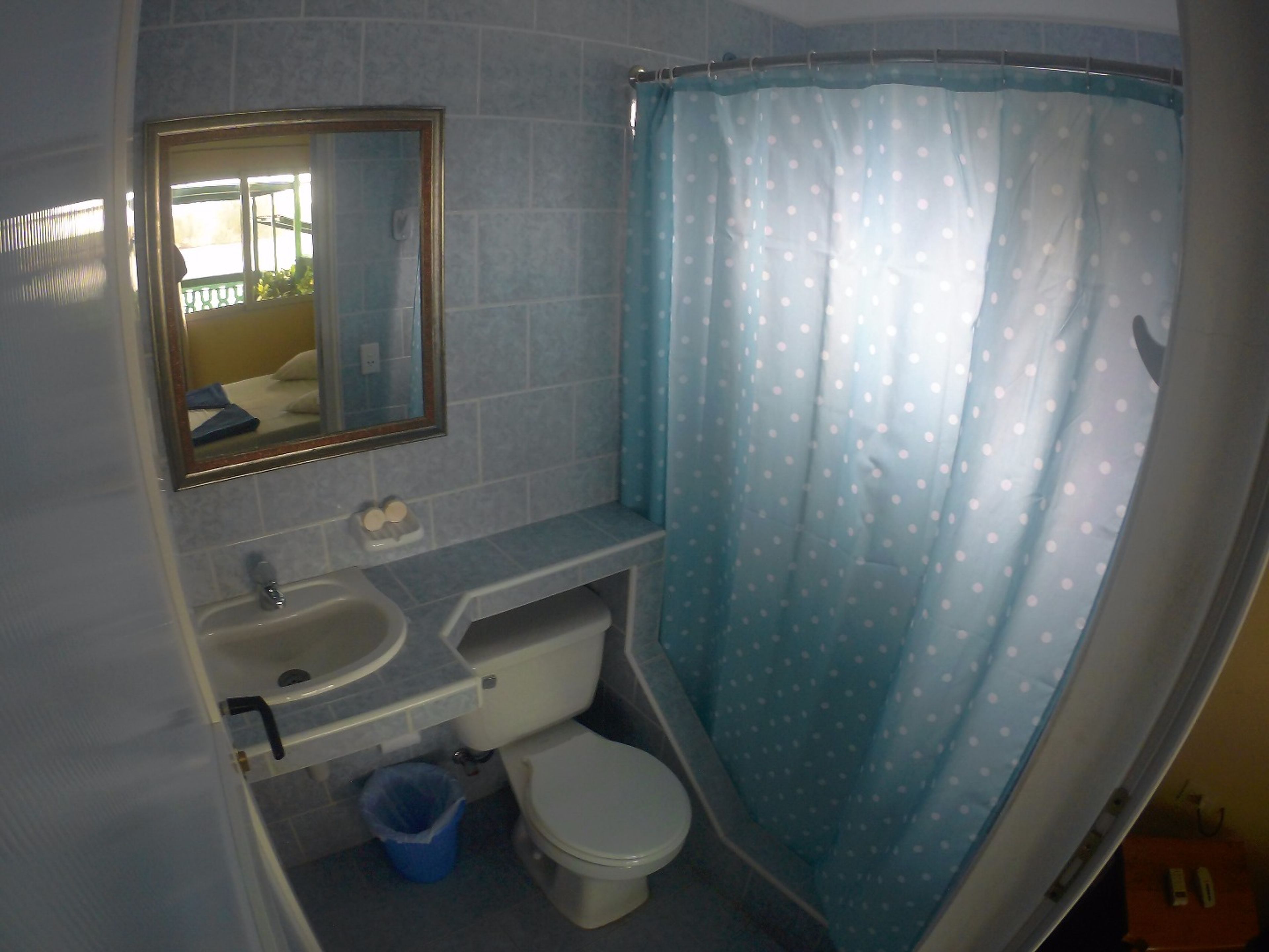Casa Eneida, CARRETERA CALETÓN - Bathroom's view