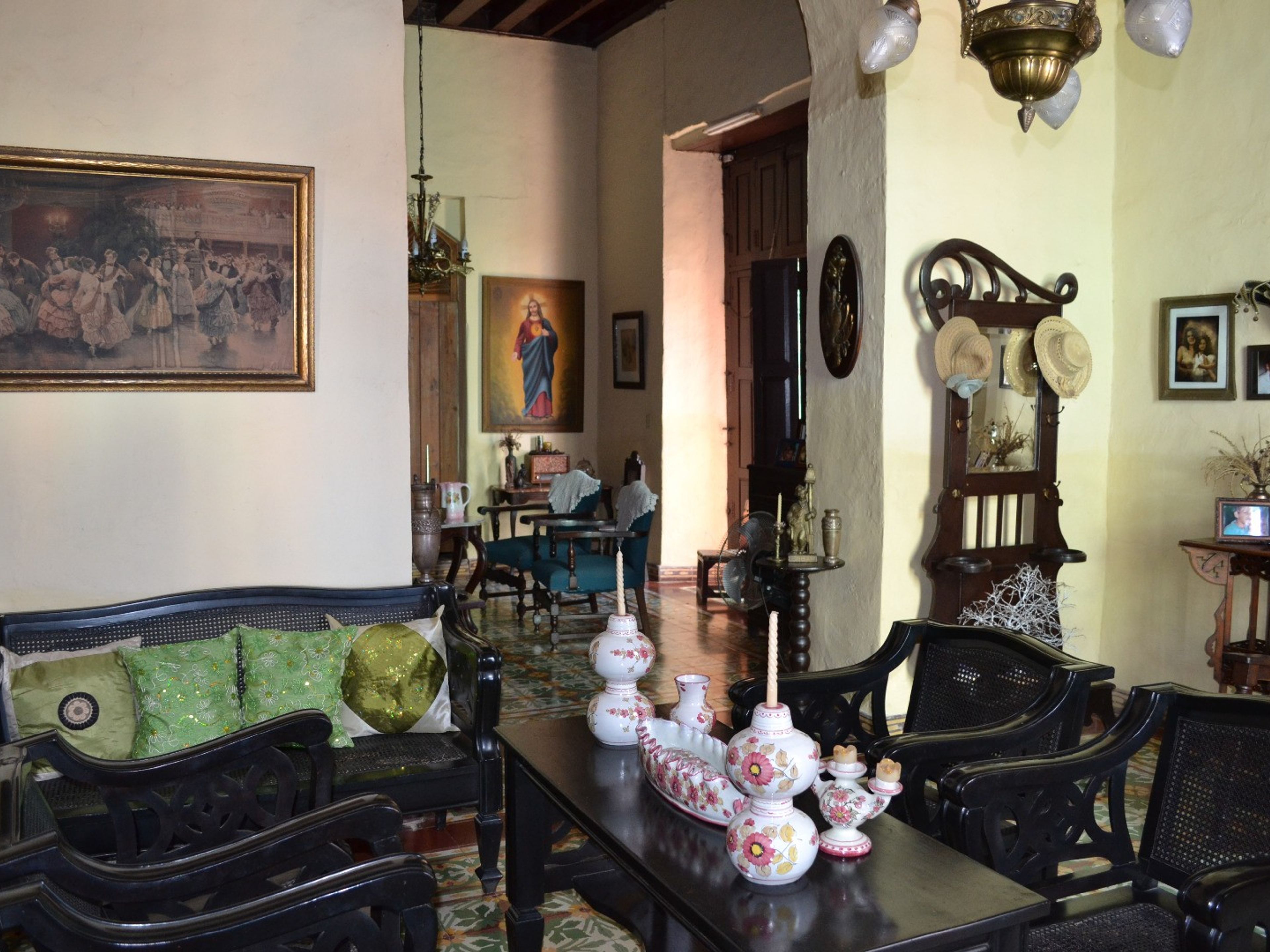 Casa Rogelio Inchauspi Bastida, SIMÓN BOLÍVAR (Desengaño), No. 312 - House's living room details