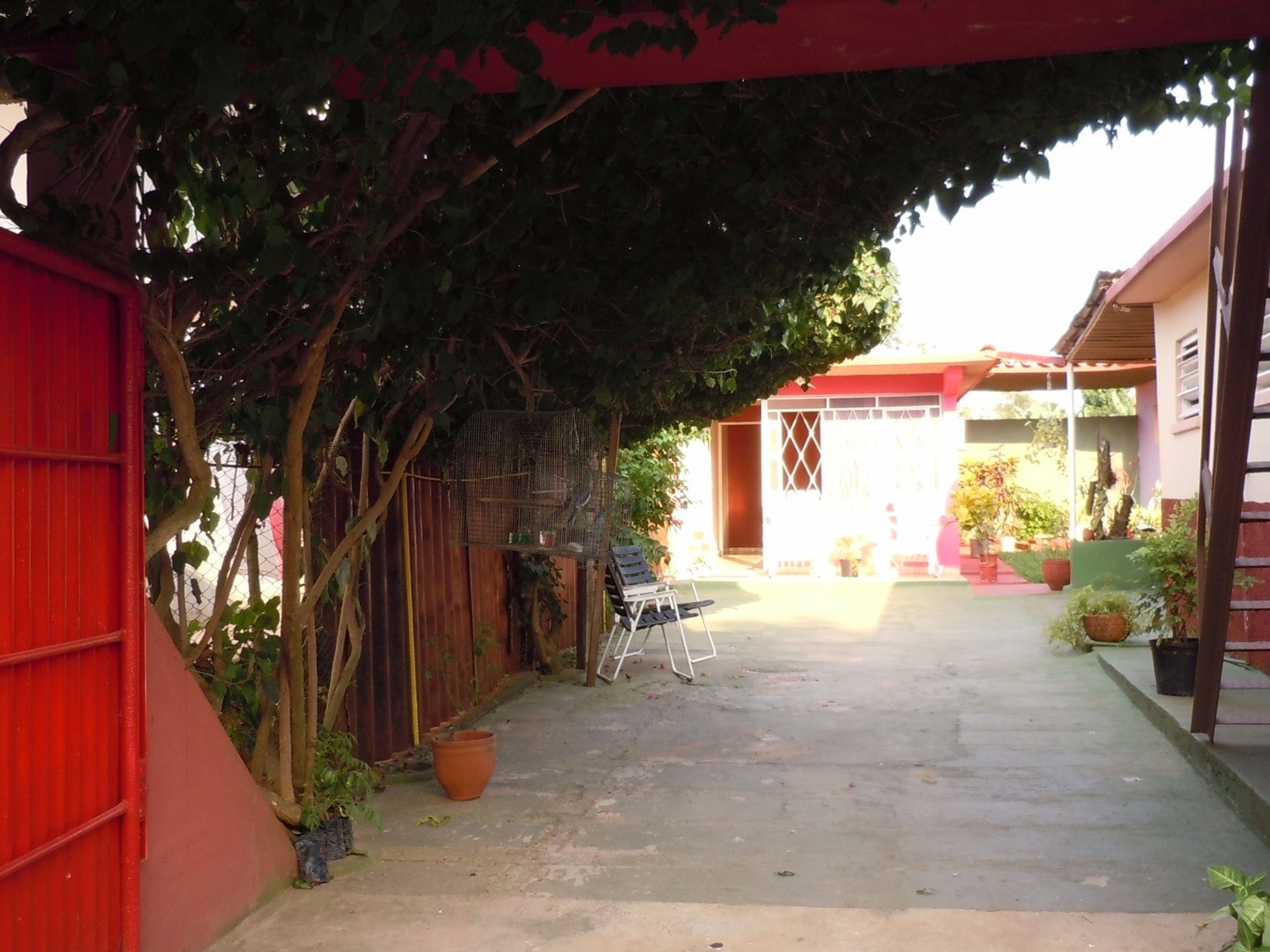 Дом Alexis y Mariuska, ADELA ASCUY NORTE, No. 35Inside patio view