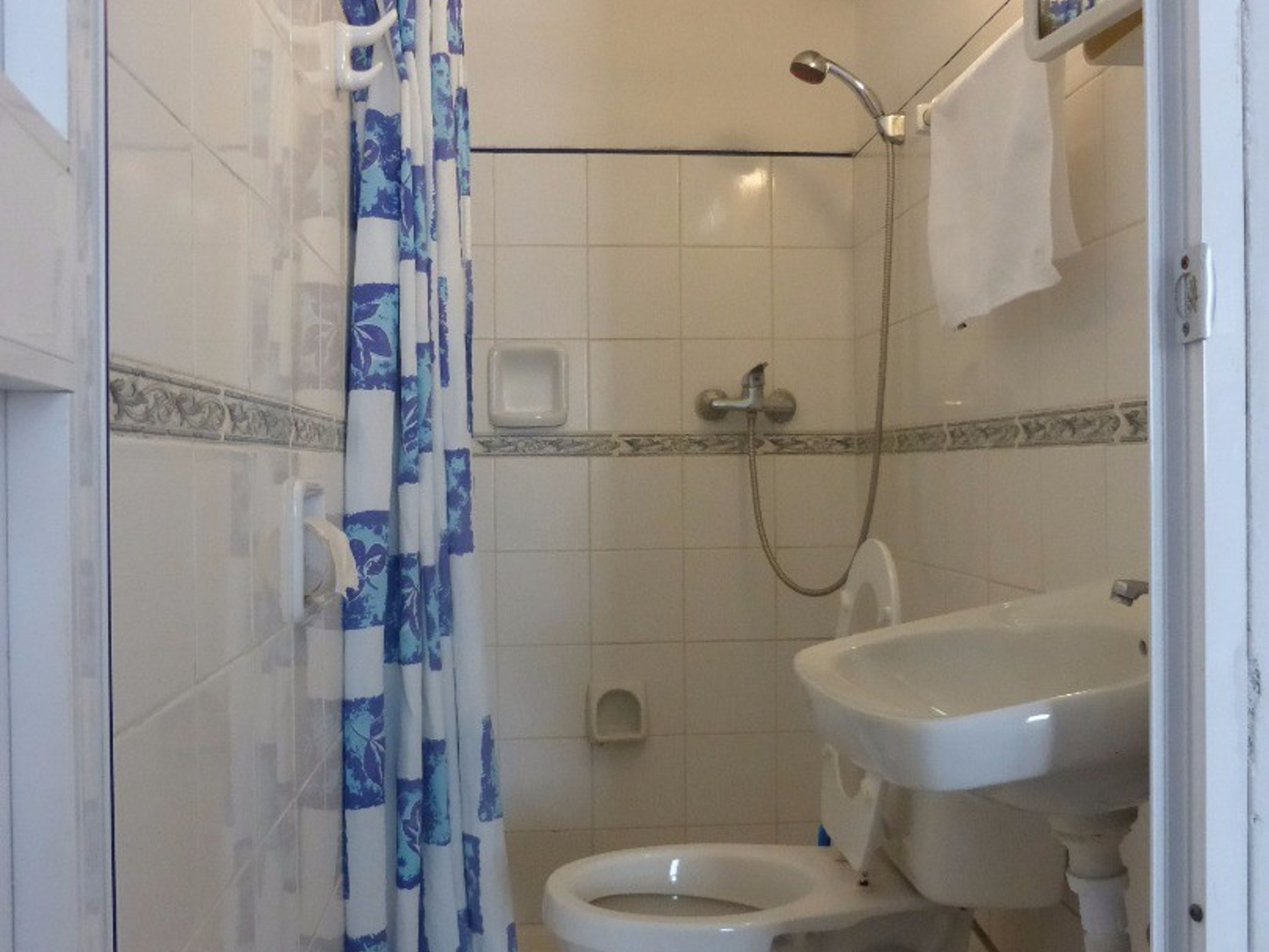 Habana Luz 109 Apartment , LUZ No. 109Bathroom's view
