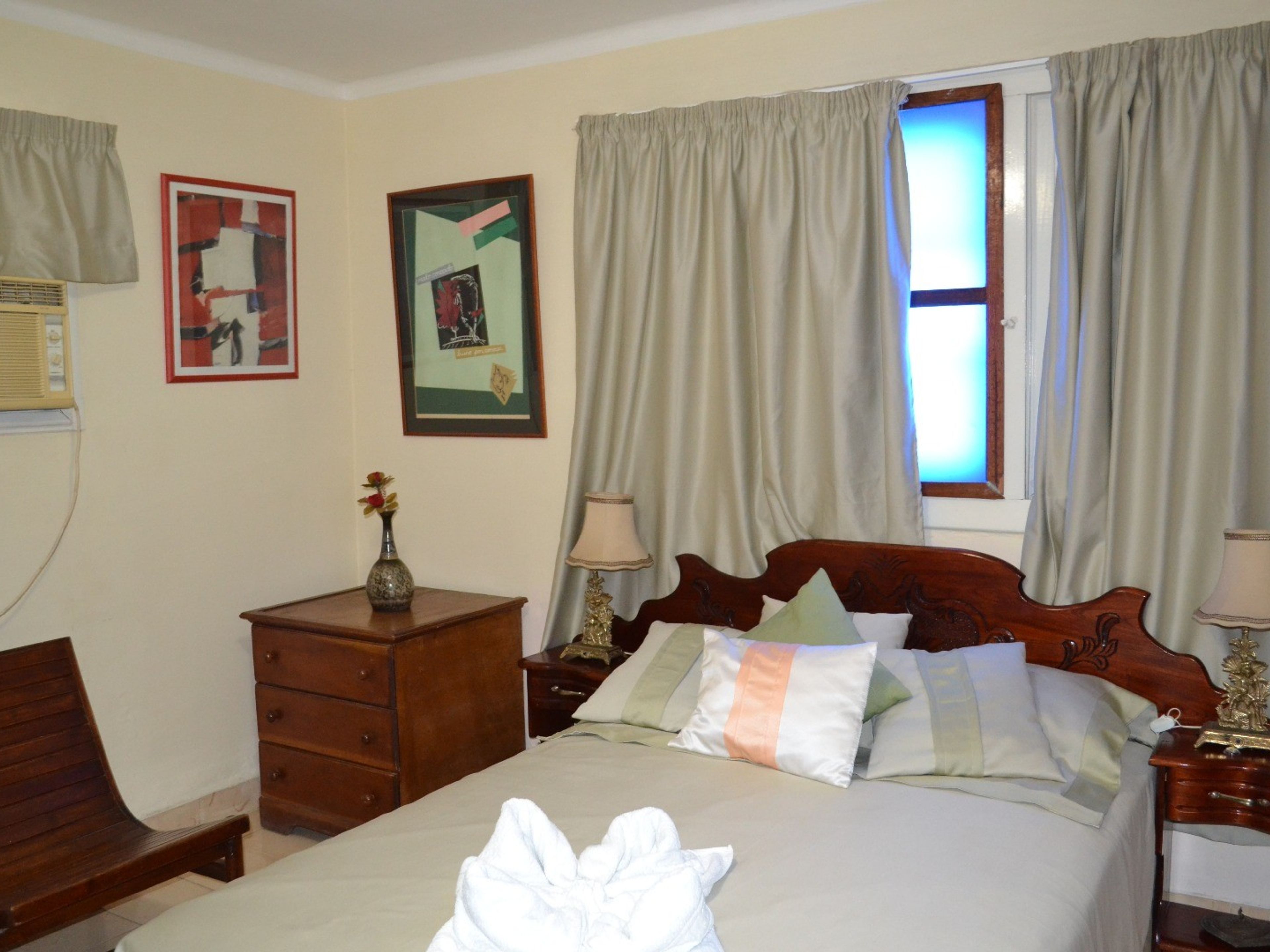 Casa Marta y Tamayo, CALZADA, No. 452Standard room