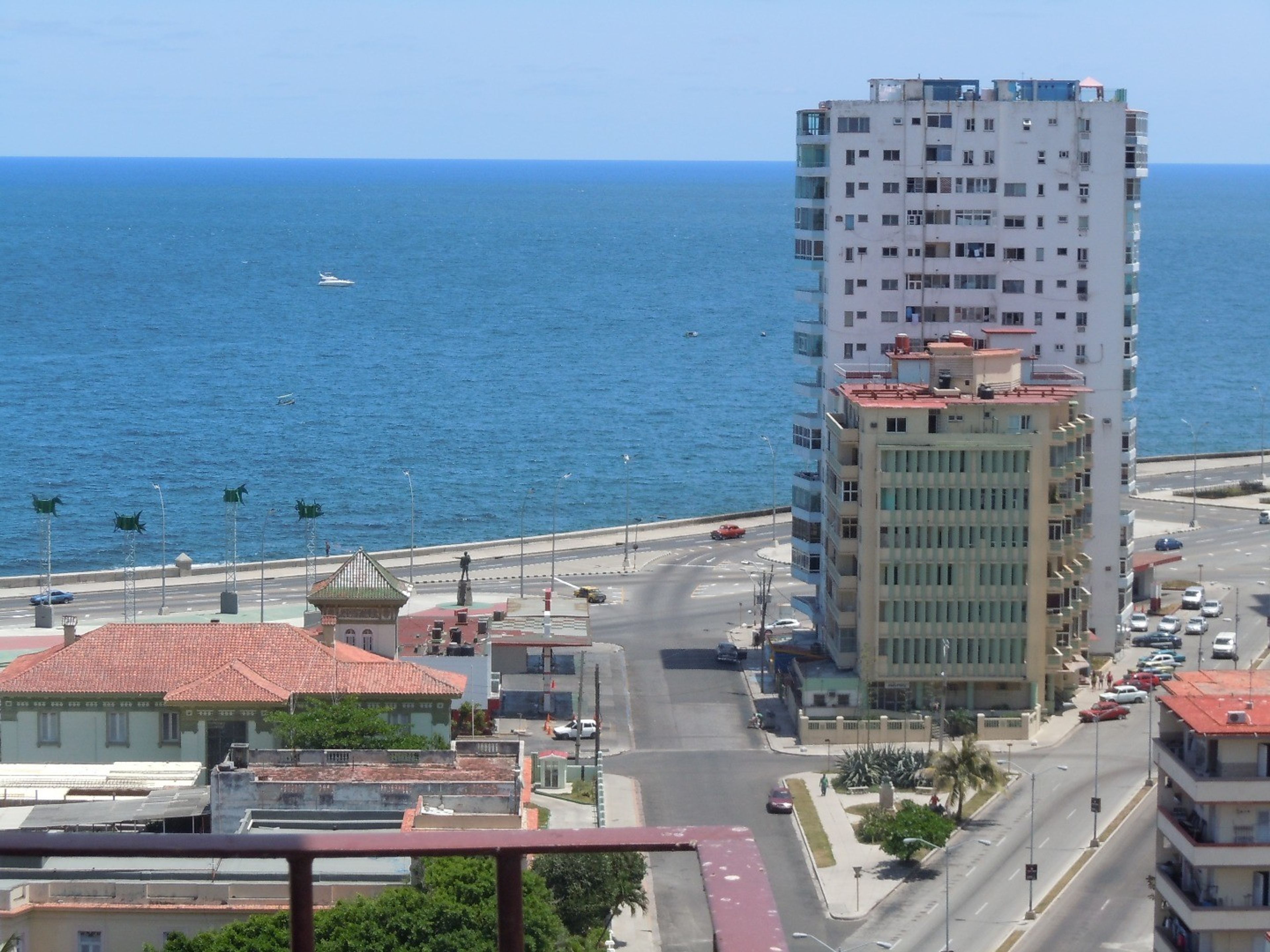 Дом Mirador Marilyn, CALLE 15, No. 152The Malecon view from Apartment's balcony