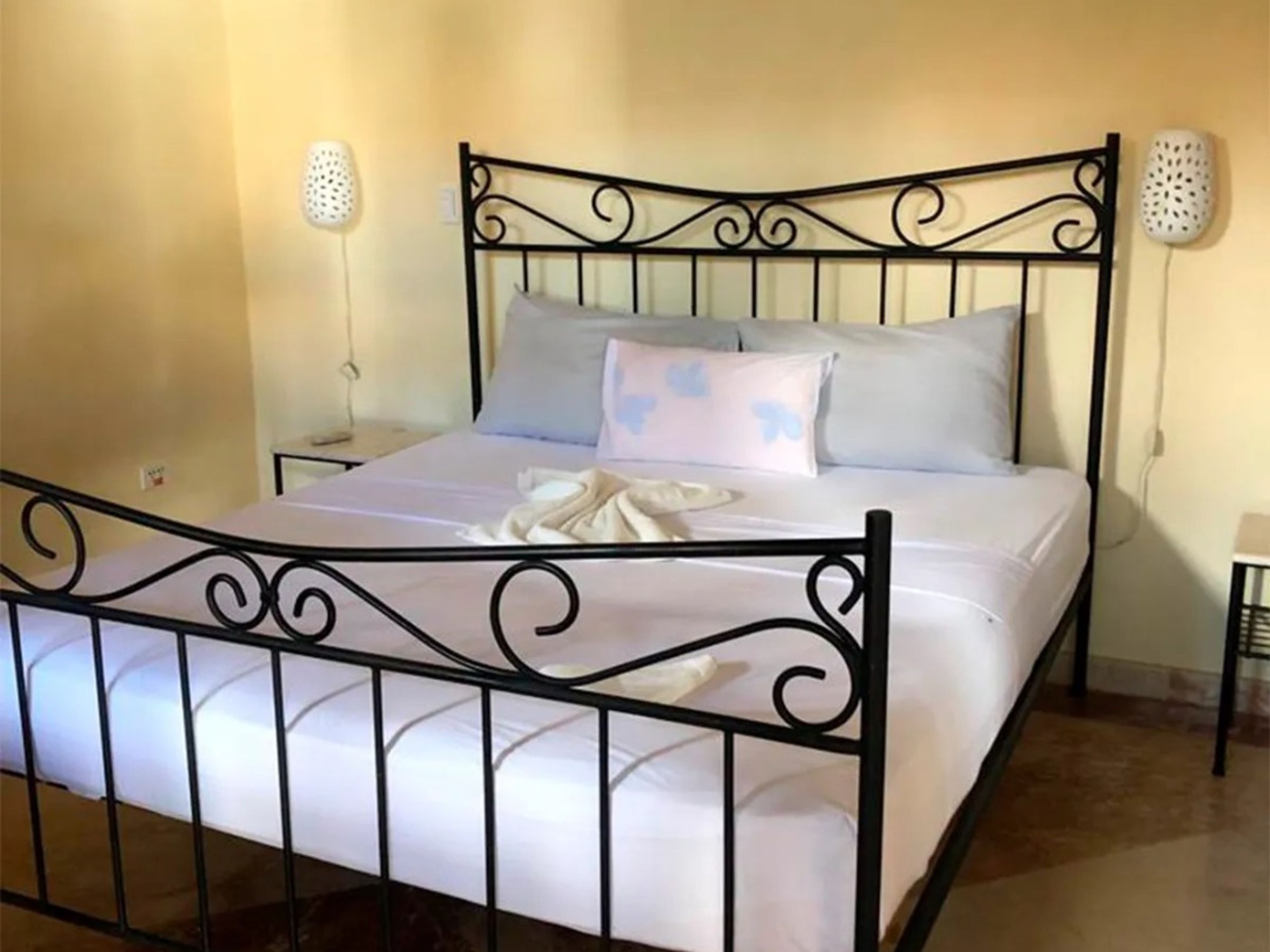 Hostal Martica y José. Villa Trinidad, SIMÓN BOLIVAR (Desengaño), No. 554 - Standard Room no. 2
