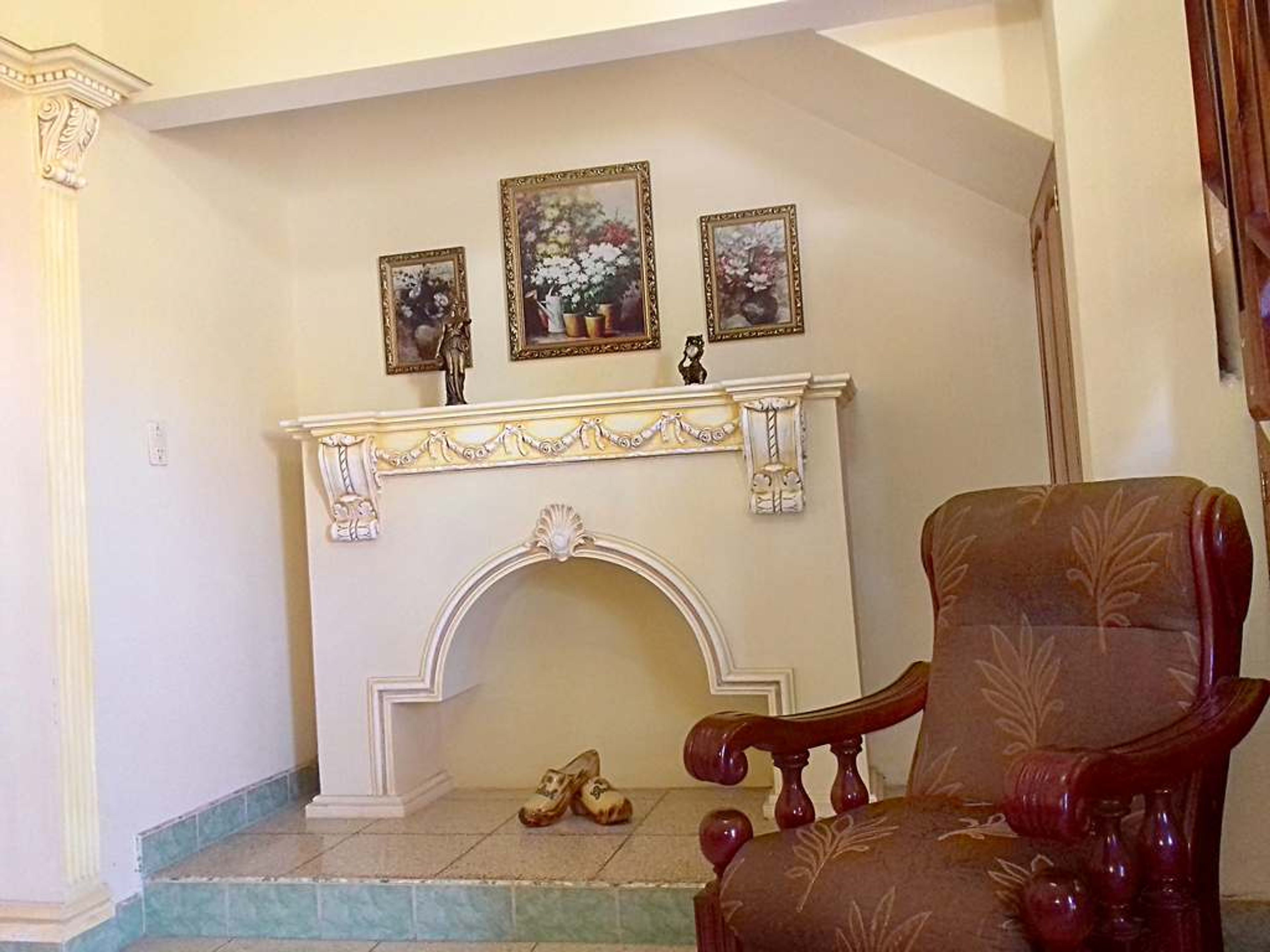 The Orange House, 5 kms from Varadero, CALLE 2da, No. 2-AHouse's living room