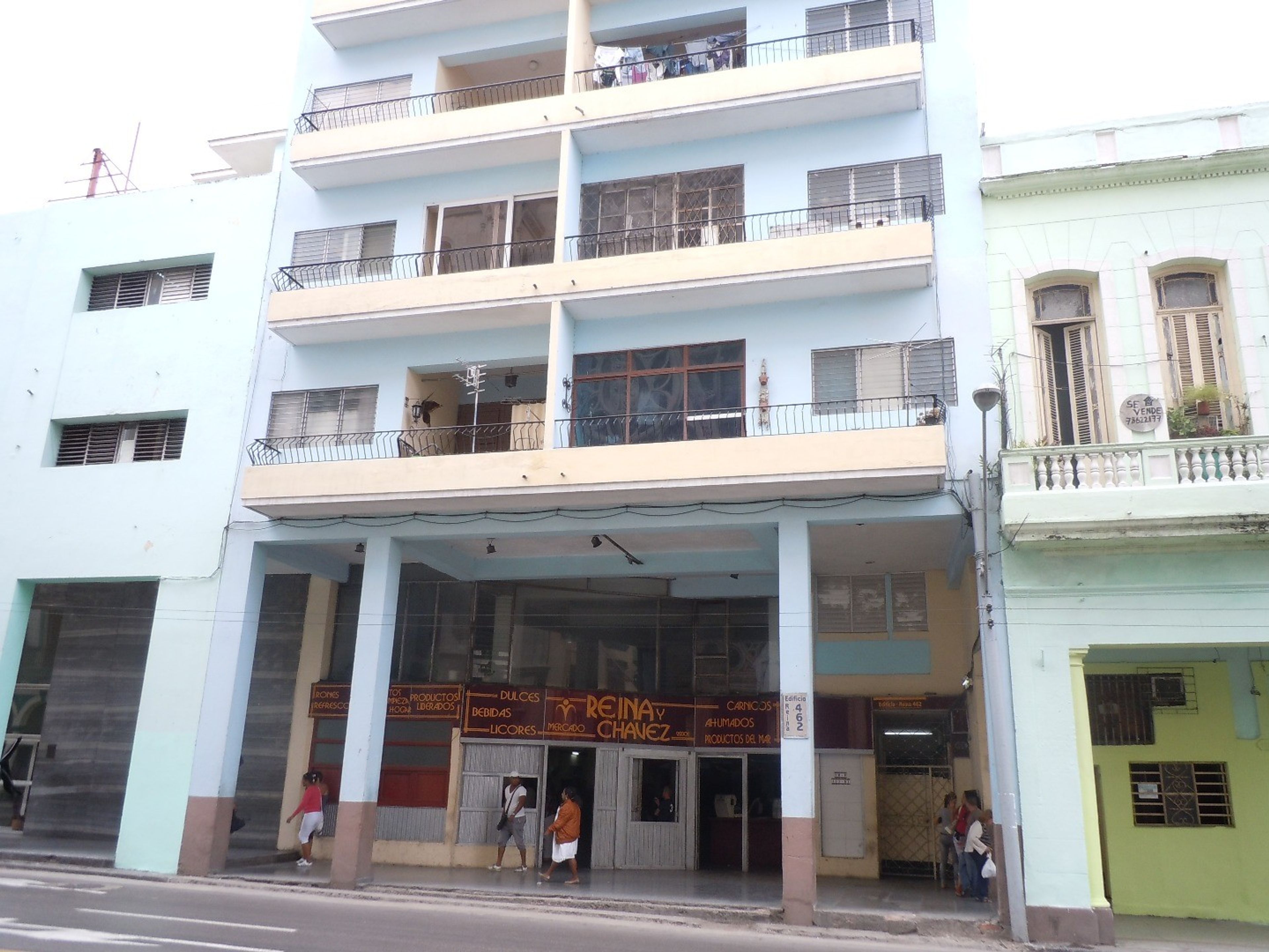 Penthouse Natacha, REINA, No. 462
