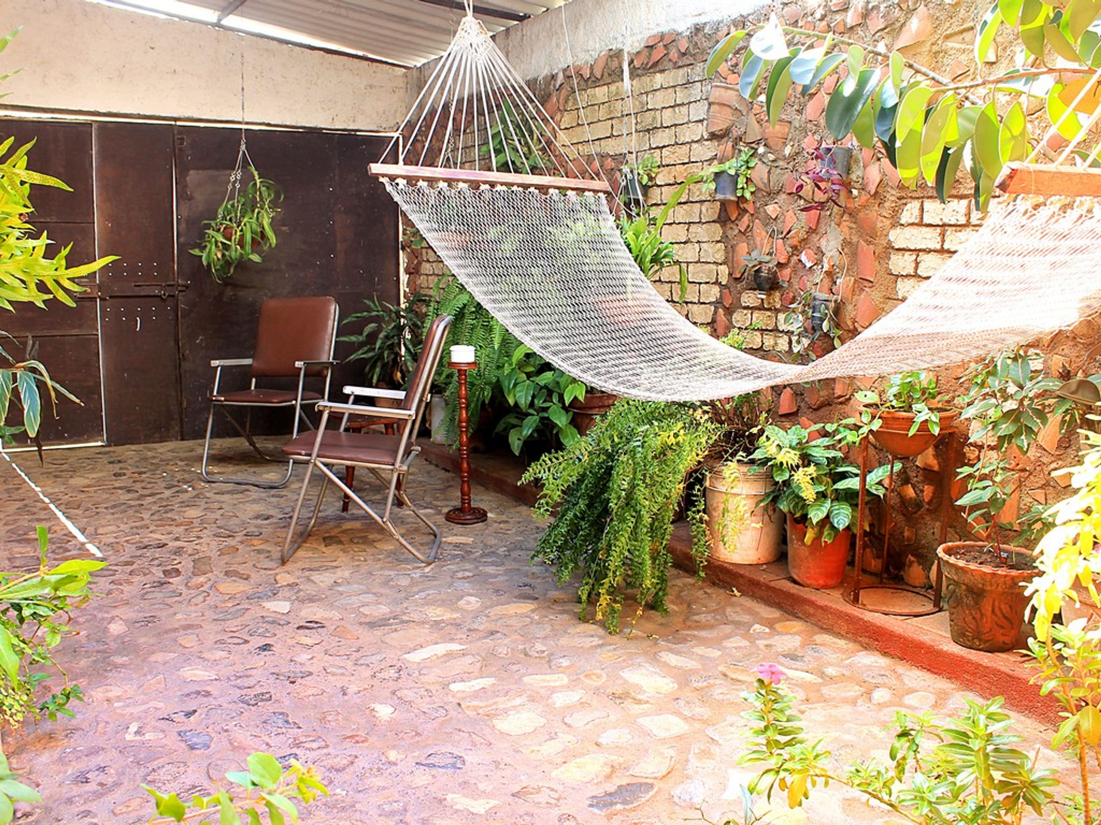 Casa Gonzalez Valle, SIMÓN BOLIVAR (Desengaño), No. 71-BHouse's rest areas