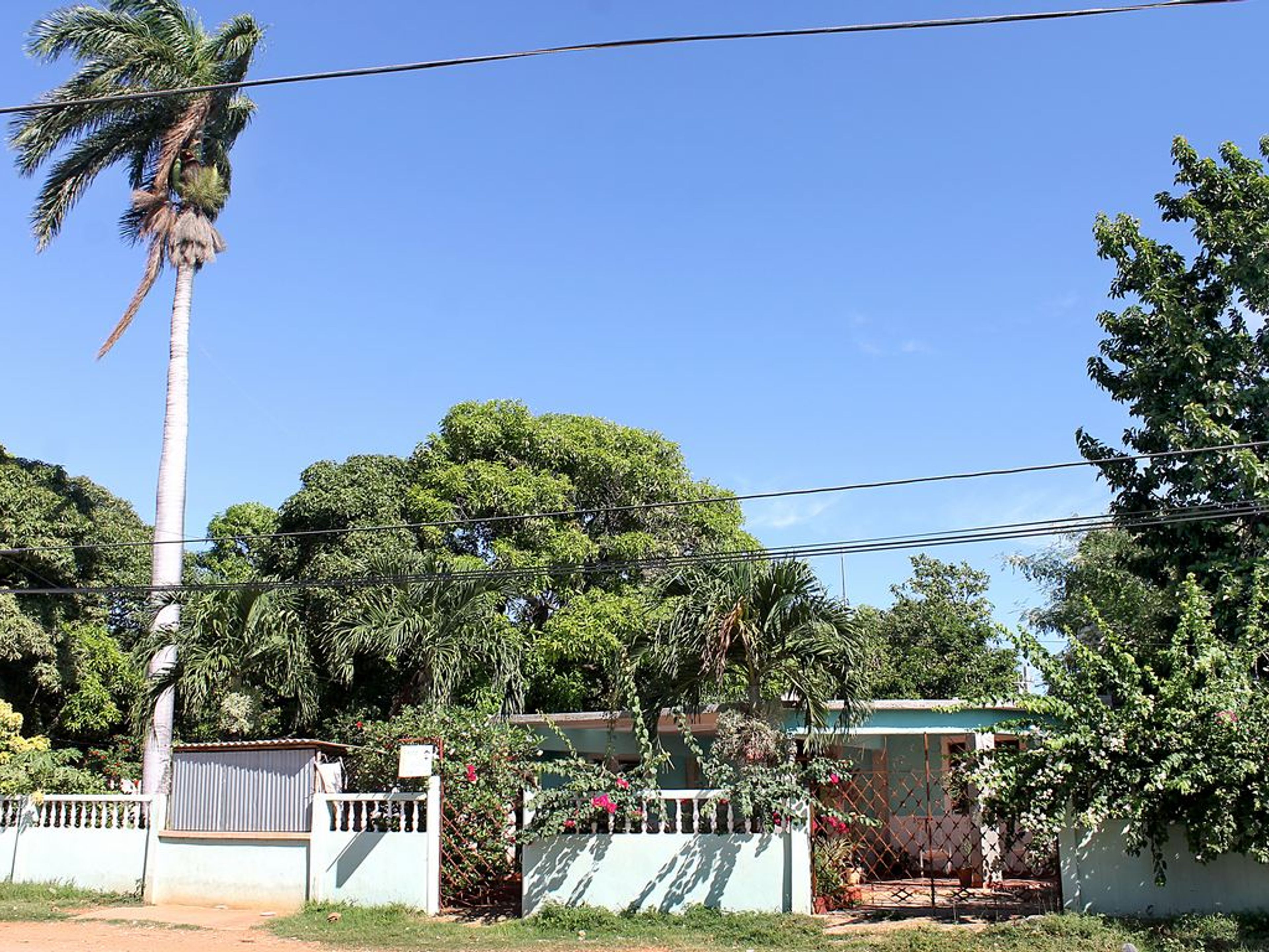 Hostal Ballina, CARRETERA LA BOCA, No. 4