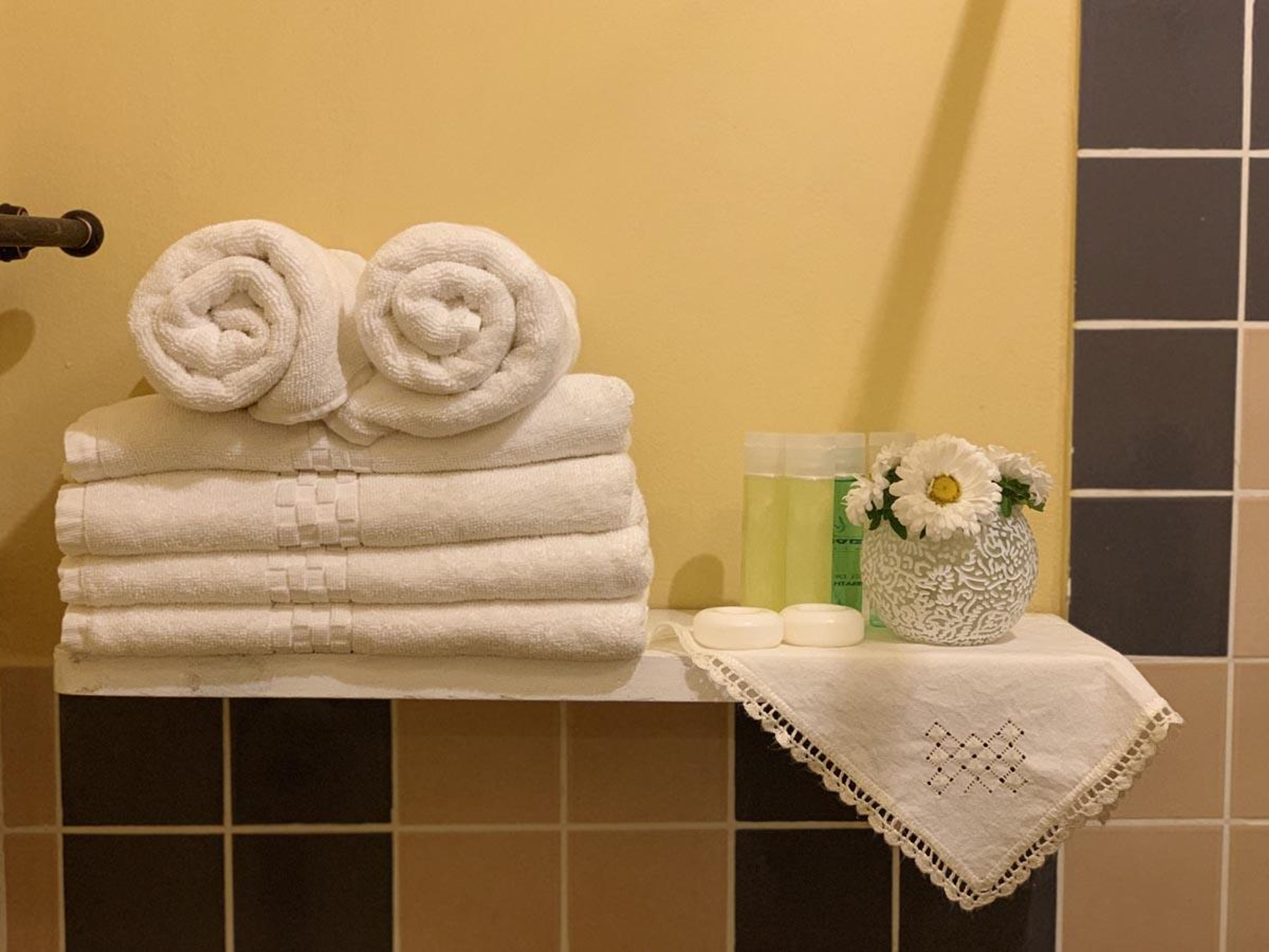 Hostal Lola Habana, CALLE 27, N ° 113Bathroom´s details
