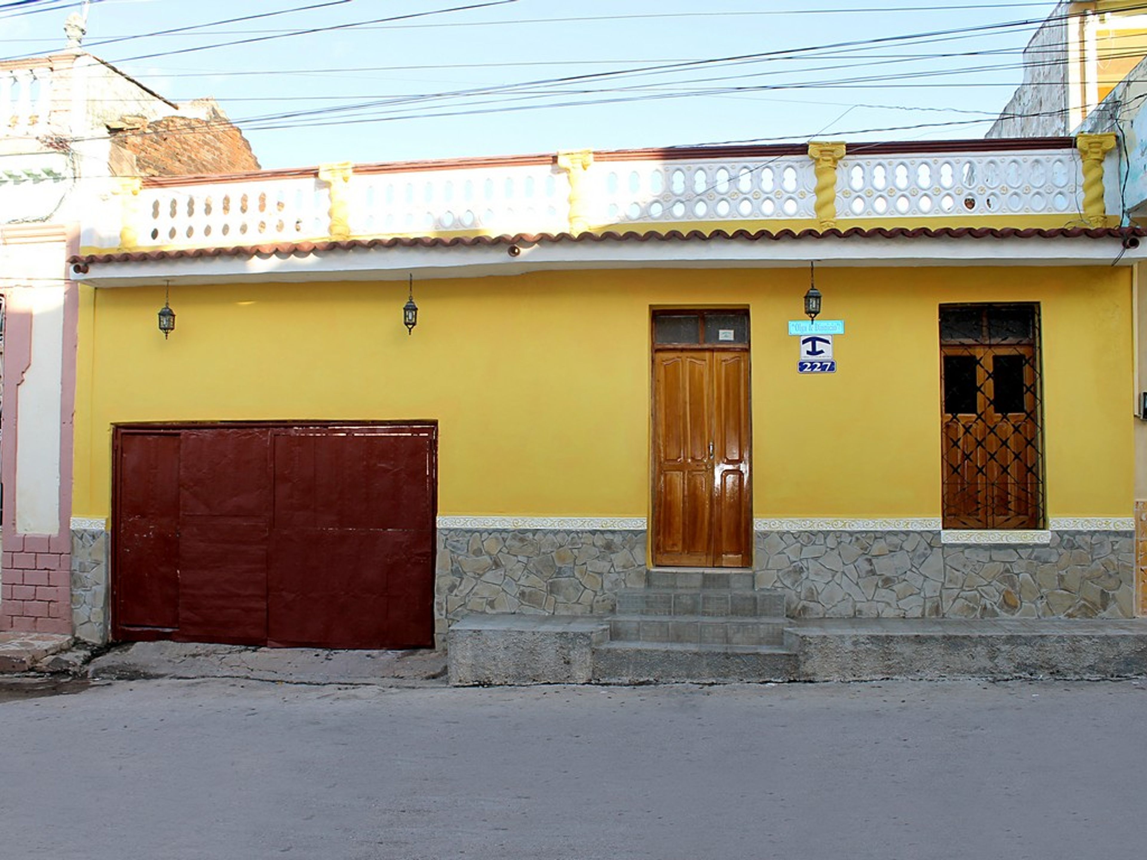 Hostal Olga & Dionisio, ANTONIO GUITERAS (Mercedes), No. 227