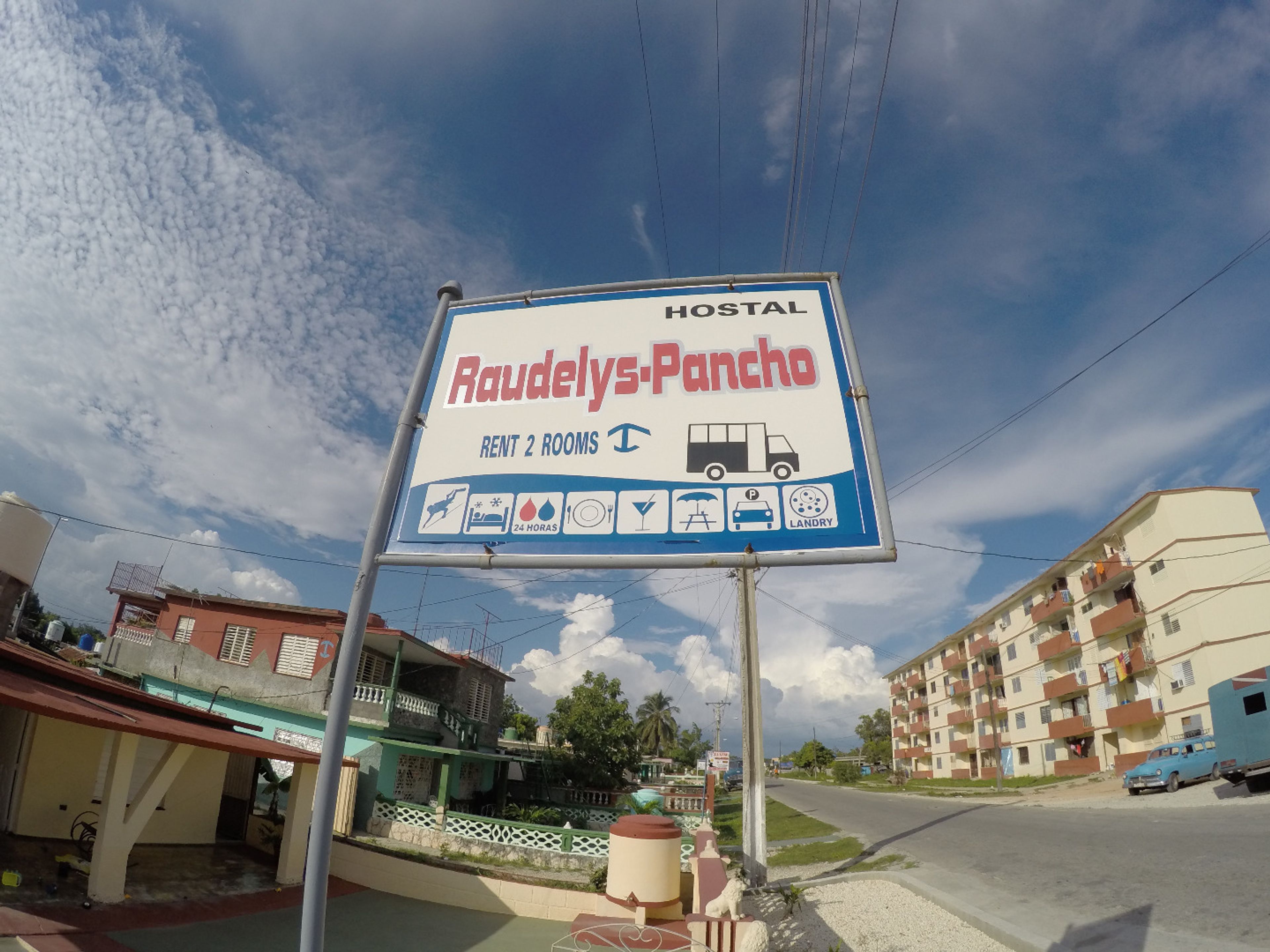 Hostal Raudelys y Pancho, PLAYA GIRÓNHouse's details