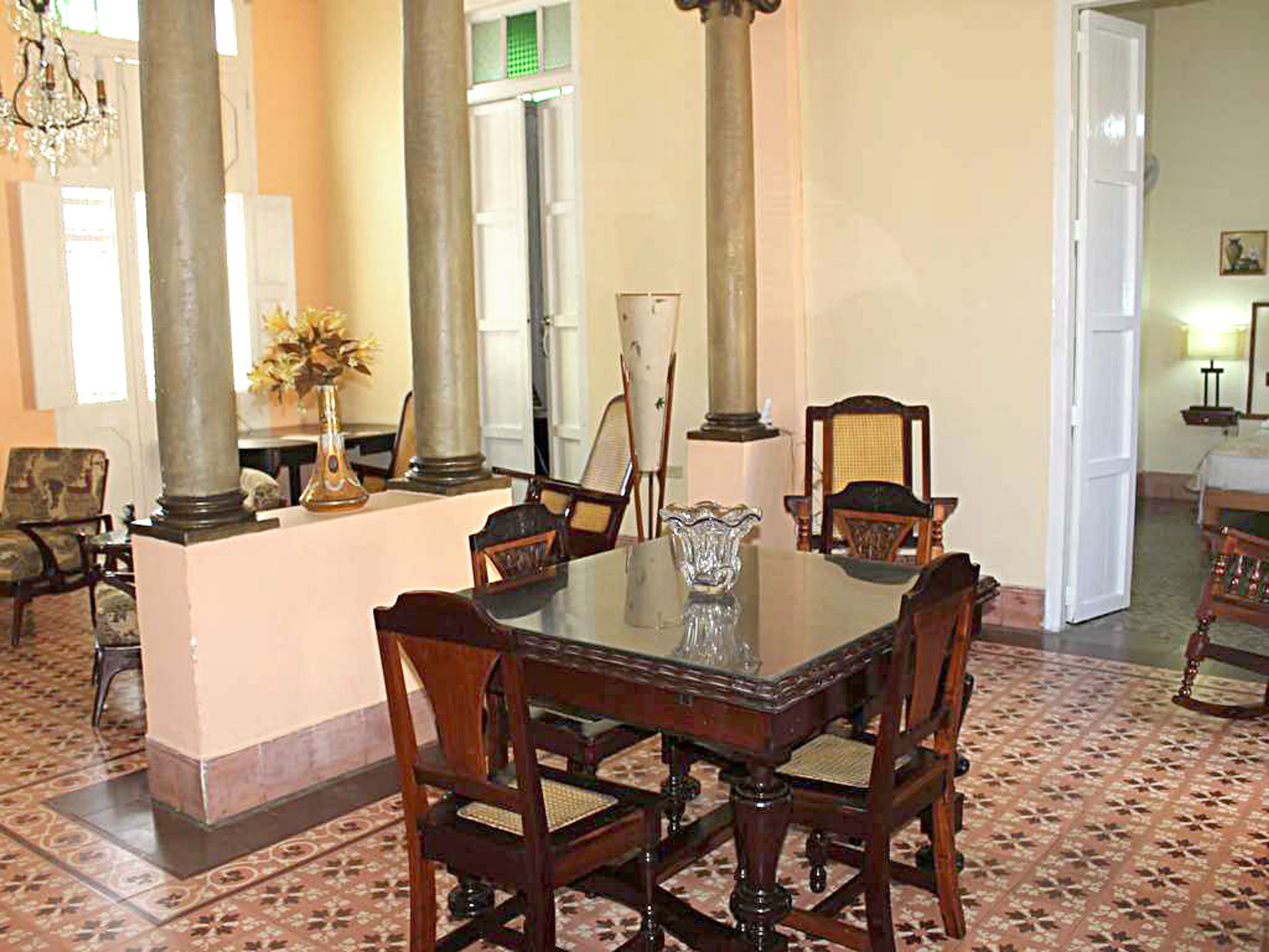 Casa Guamá, AVENIDA 60, No. 3701House's dining room