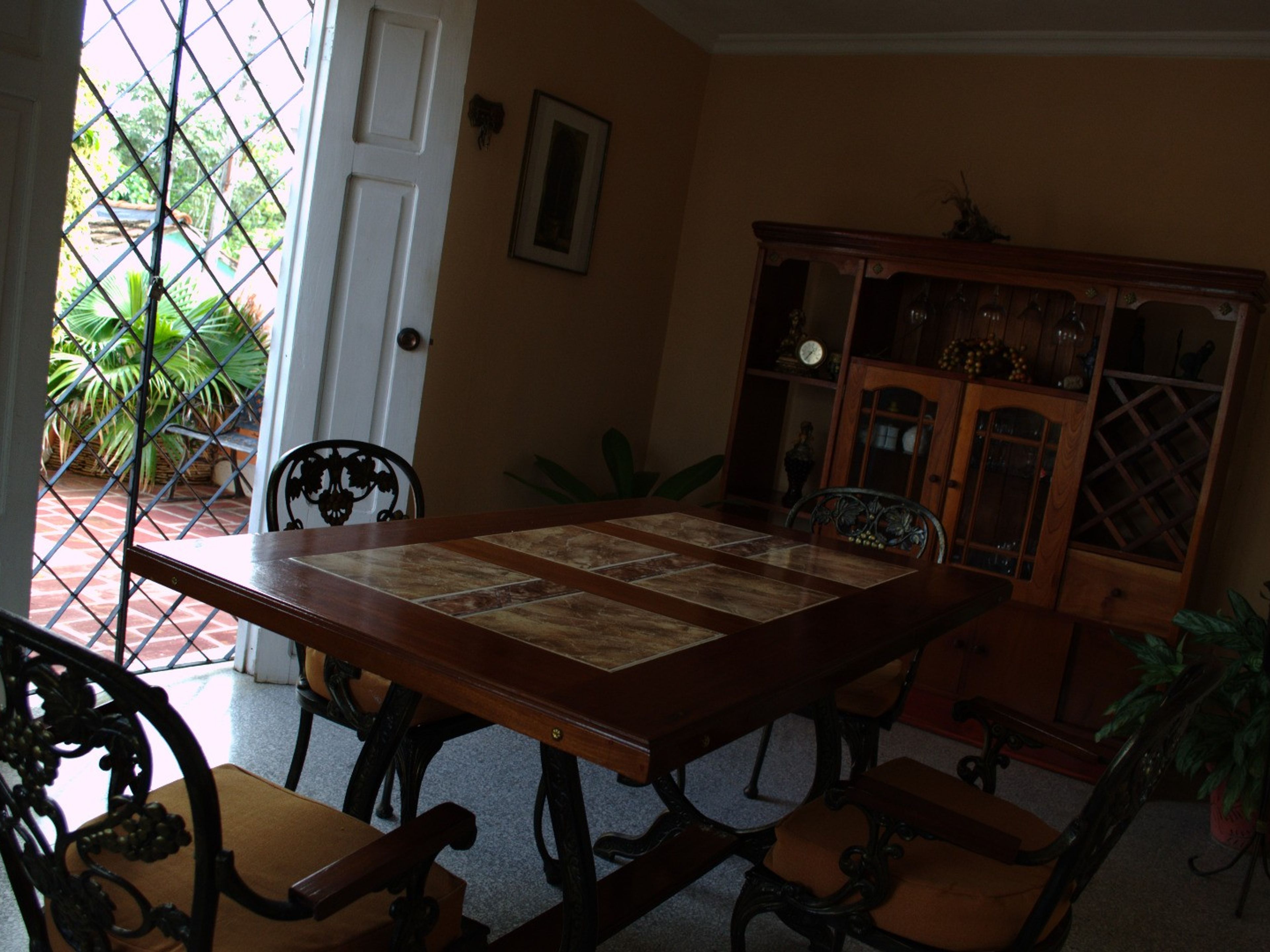 Casa Norelvis y Liubetsy, PEDRO ZERQUERA (Aguacate), No. 579House's dinning room