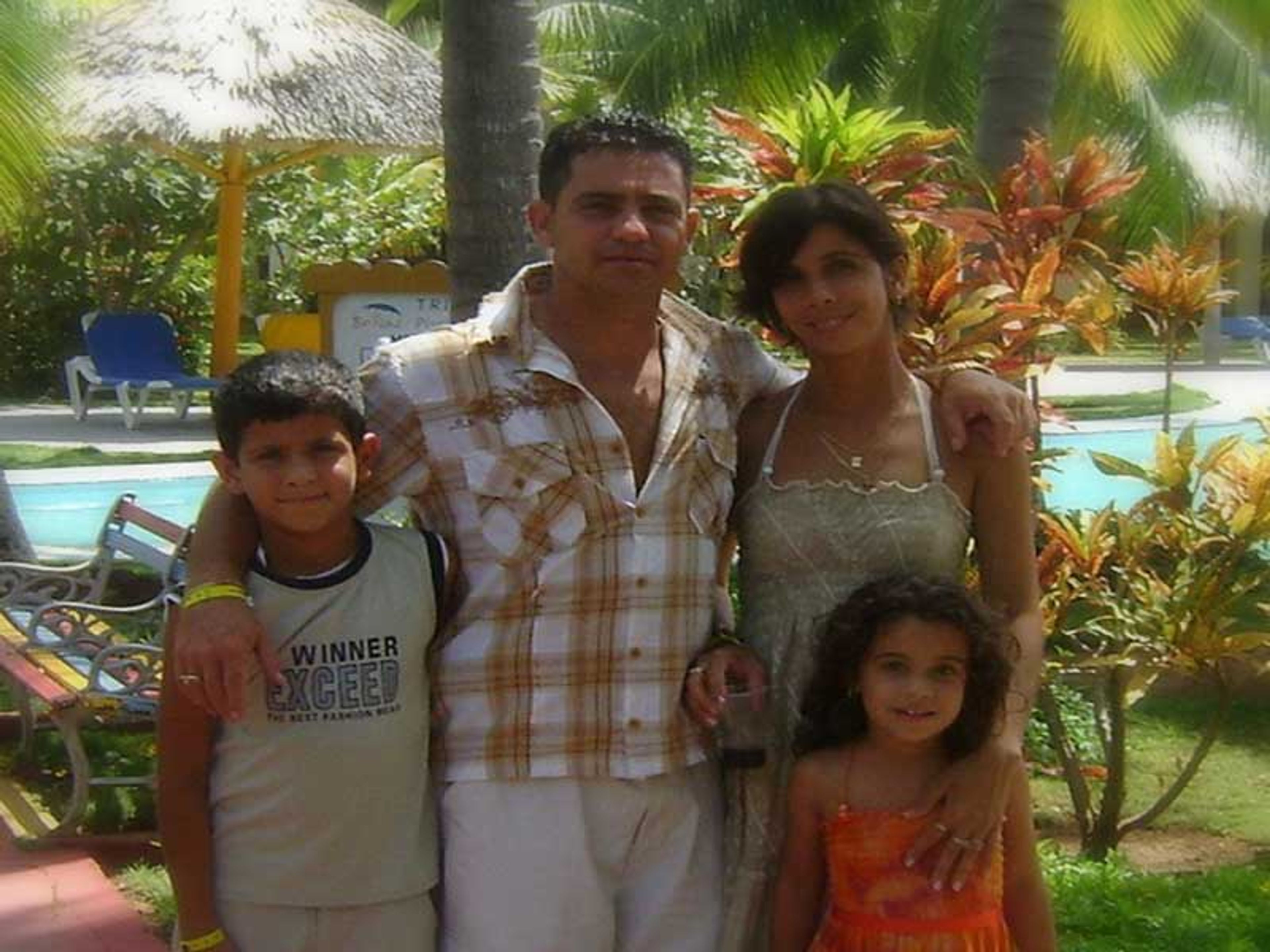 Casa Norelvis y Liubetsy, PEDRO ZERQUERA (Aguacate), No. 579Norelvis and Liubetsy family, the owners of the house