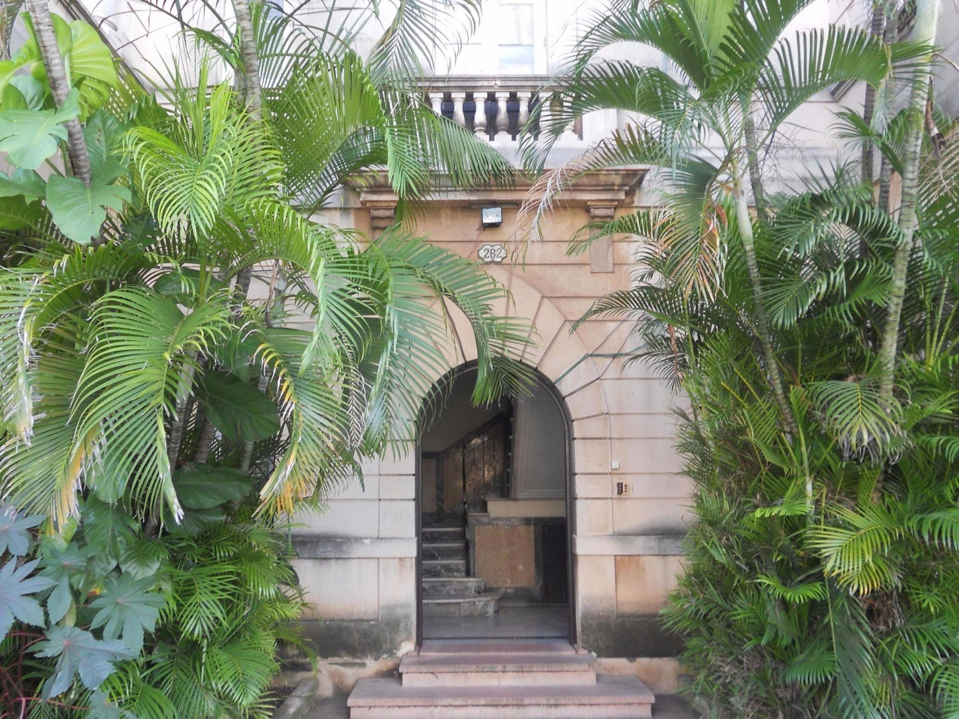 Дом Laly, CALLE 24, No. 262Building's entrance view