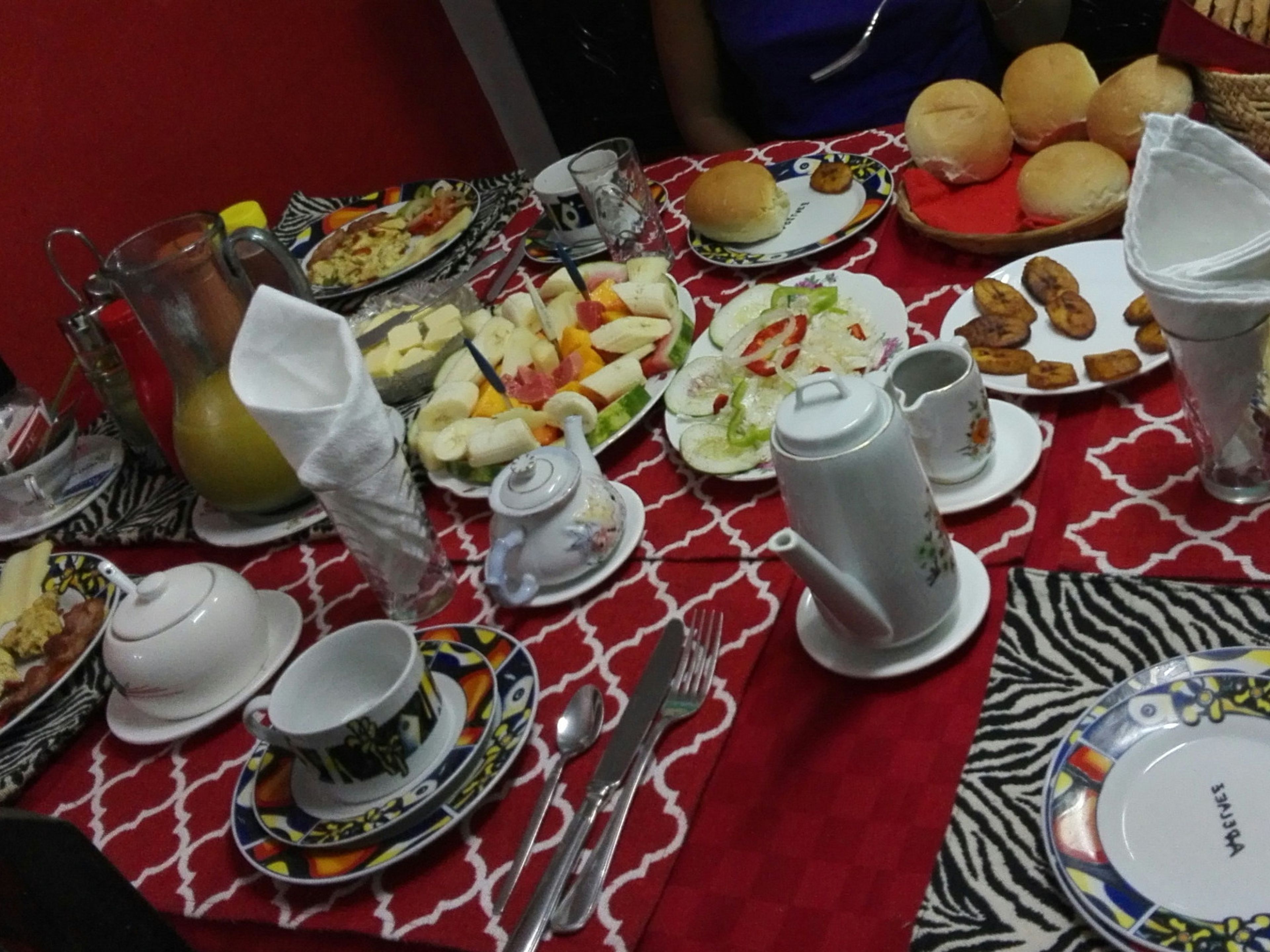 Casa Alfaro, ACOSTA, No. 113House's breakfast service